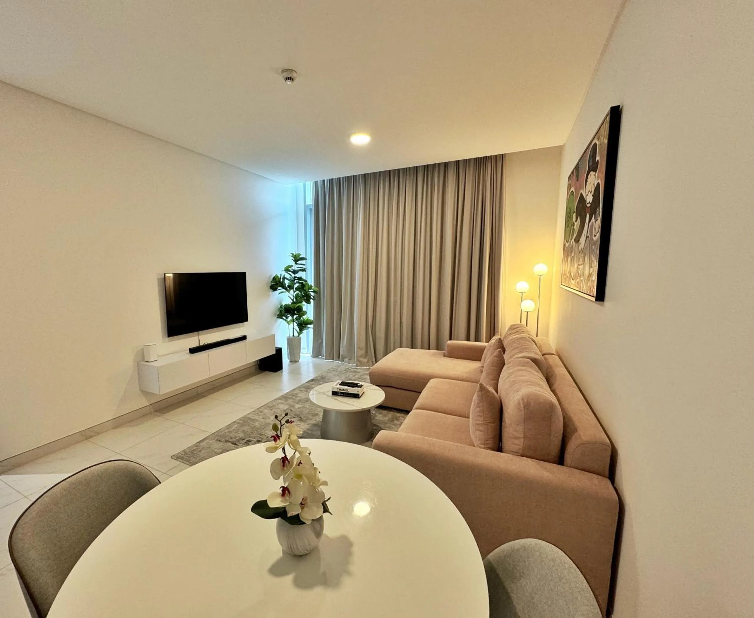 Panoramic 1br with Crystal Lagoon & Downtown View