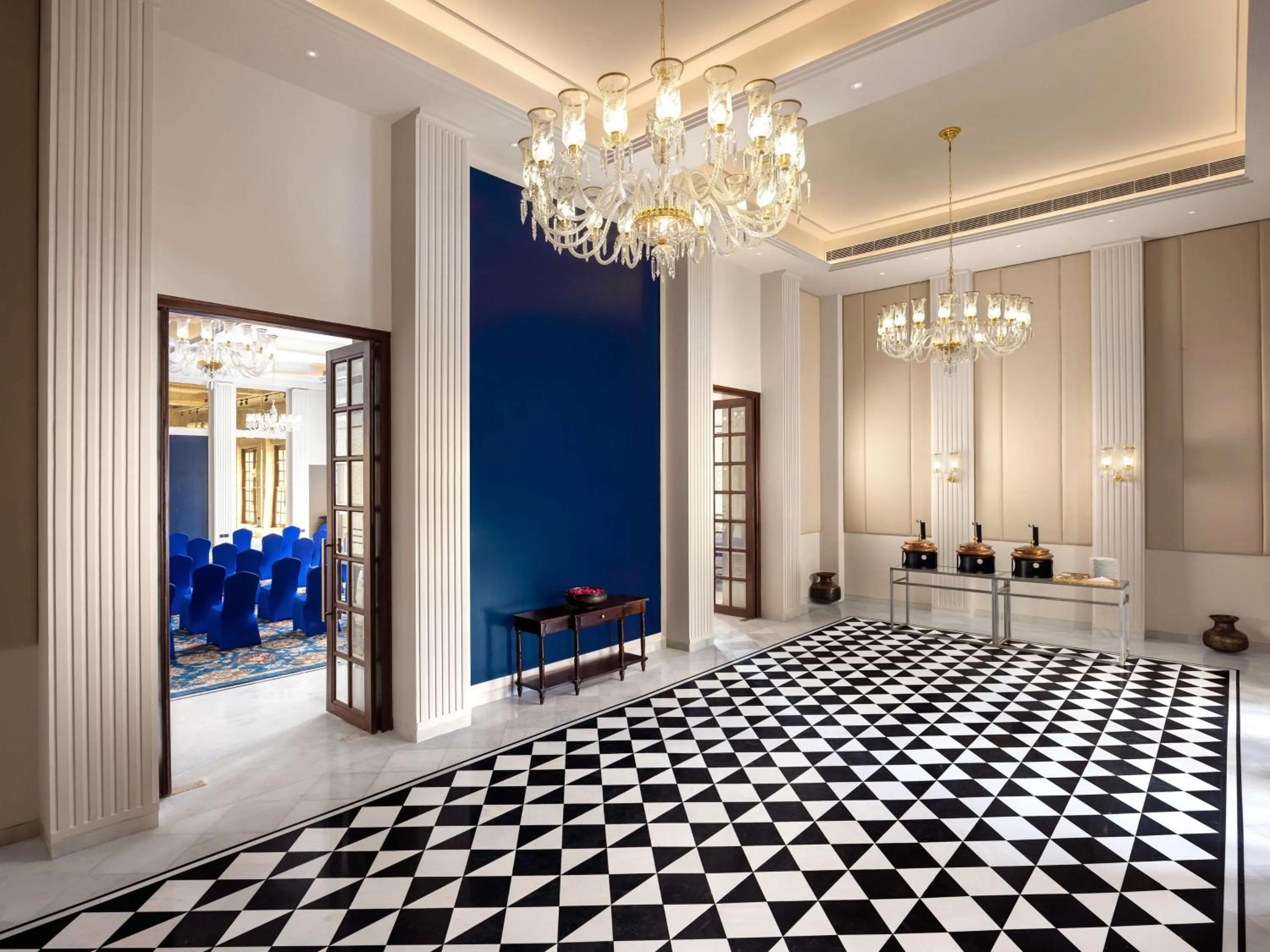 Restaurant/places to eat in Radisson Blu Resort Kumbhalgarh