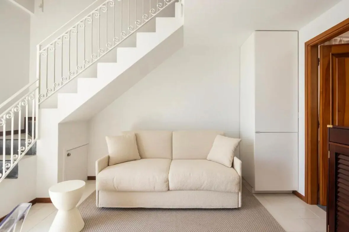 Suite 24