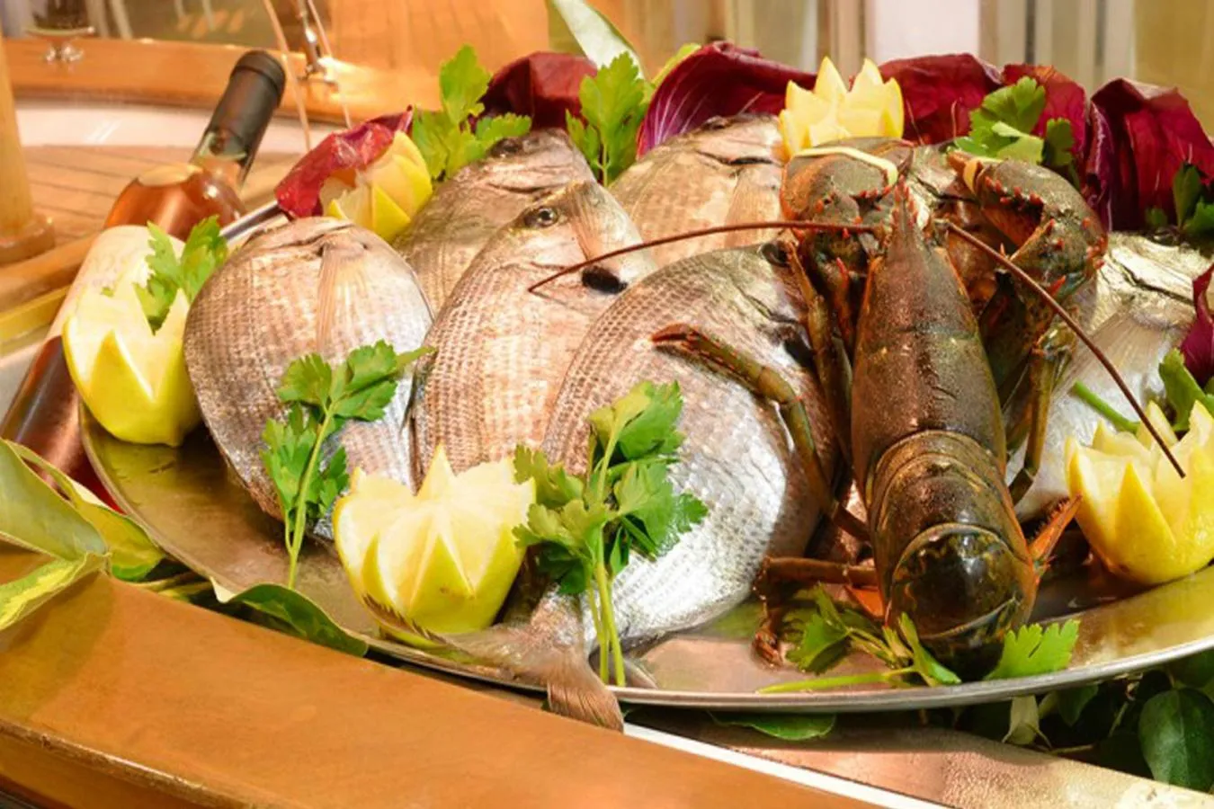 Restaurant/places to eat in Hotel Mirage