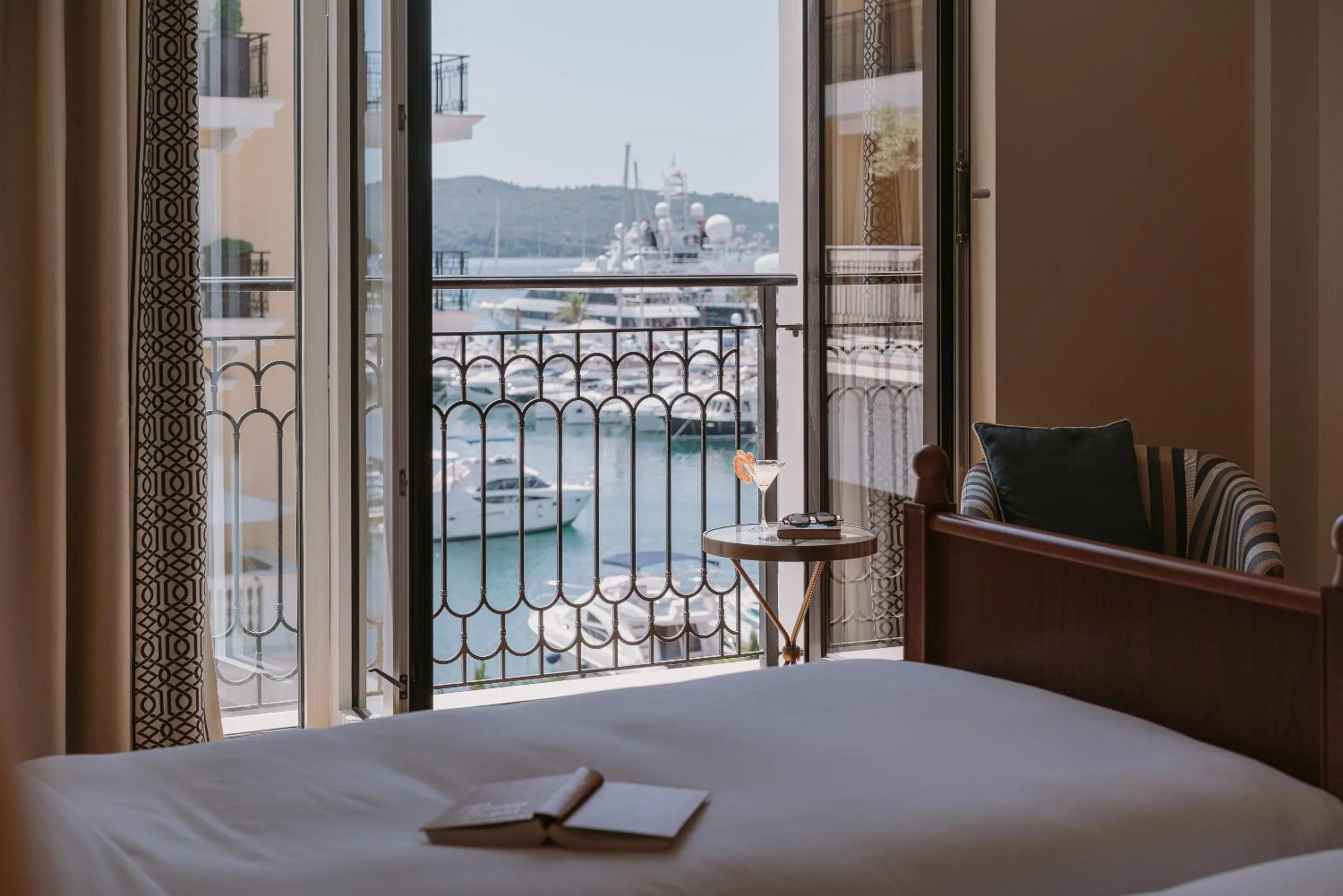 Photo of the whole room, Bed in Regent Porto Montenegro