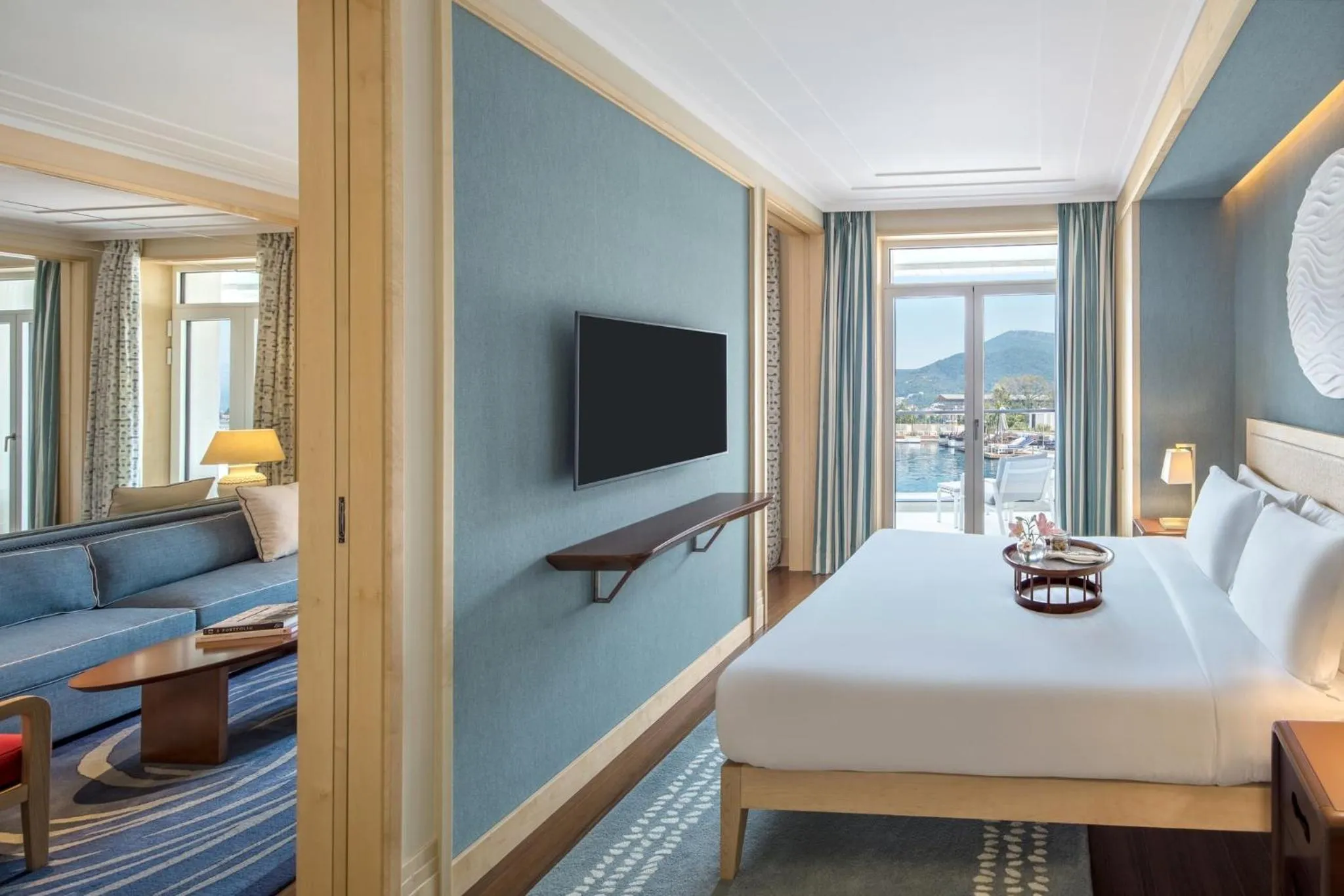 Bedroom, Bed in Regent Porto Montenegro