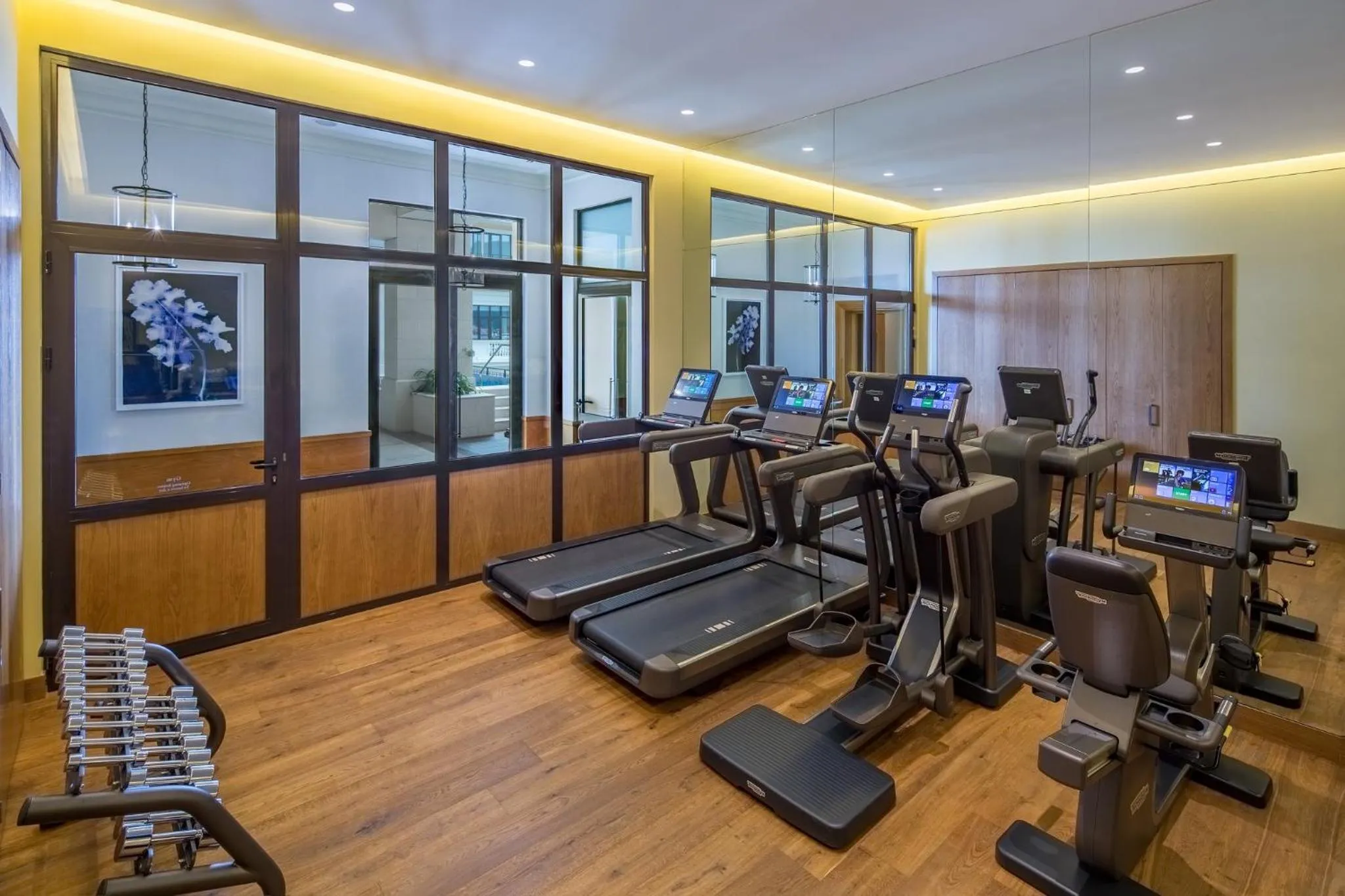 Fitness centre/facilities in Regent Porto Montenegro