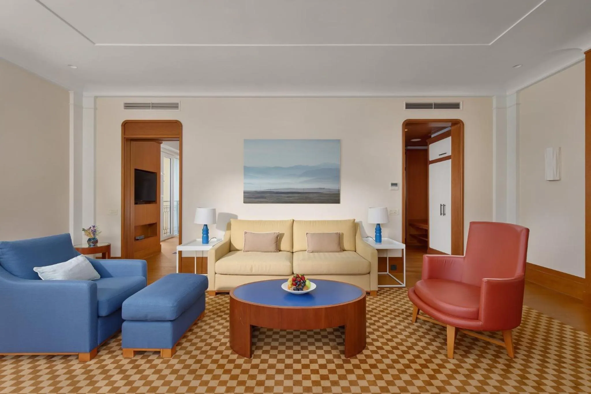 Photo of the whole room in Regent Porto Montenegro