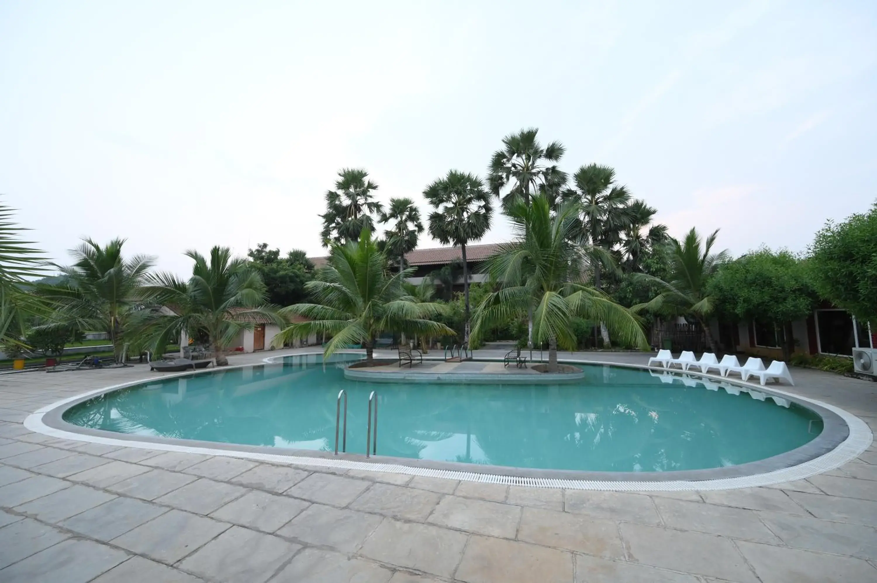 Swimming pool in Spree One Resort And Convention Annavaram Swimming pool in Spree One Resort And Convention Annavaram
