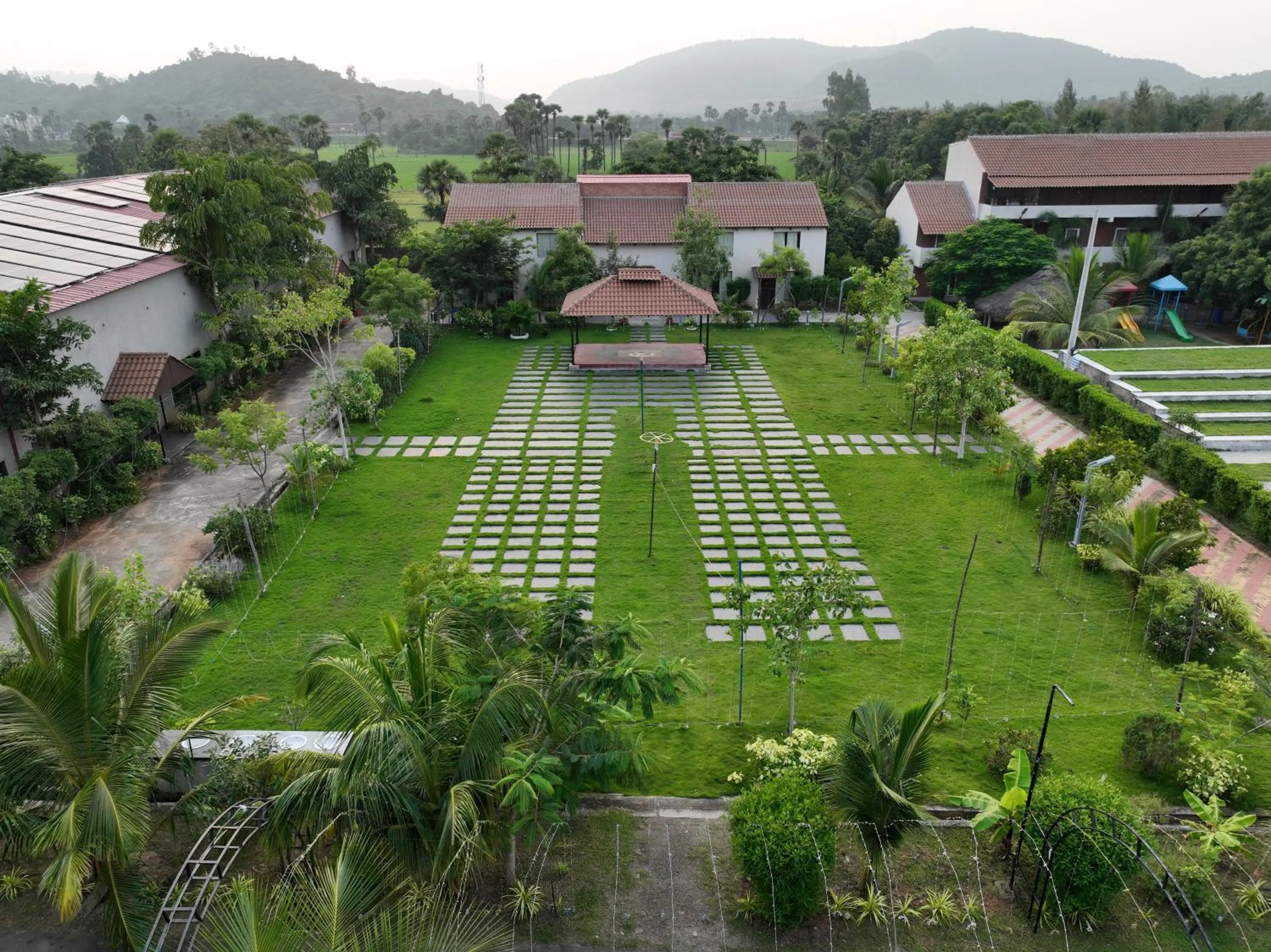 Property building in Spree One Resort And Convention Annavaram