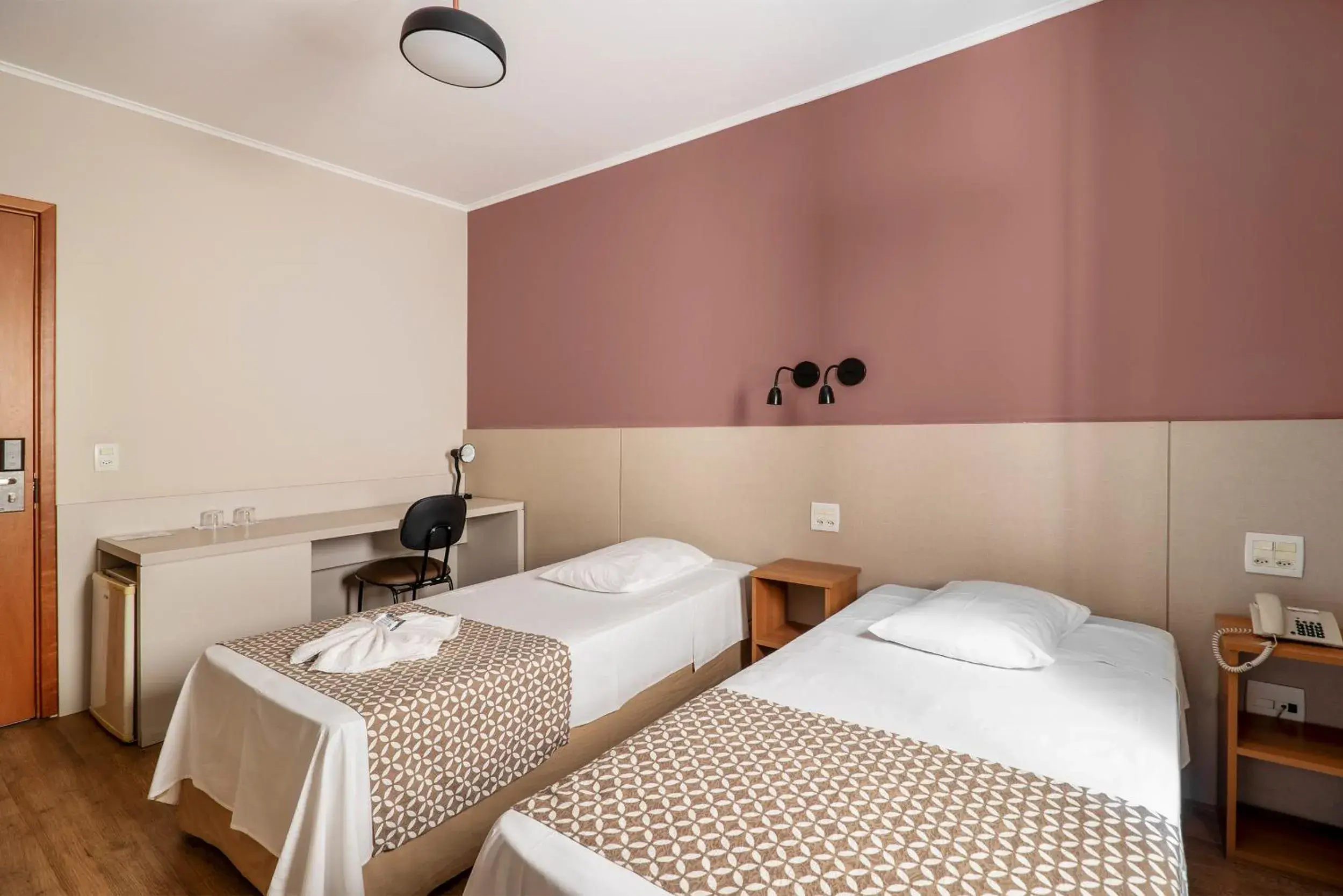 Superior Twin Room in Hotel Cisne Superior Twin Room in Hotel Cisne