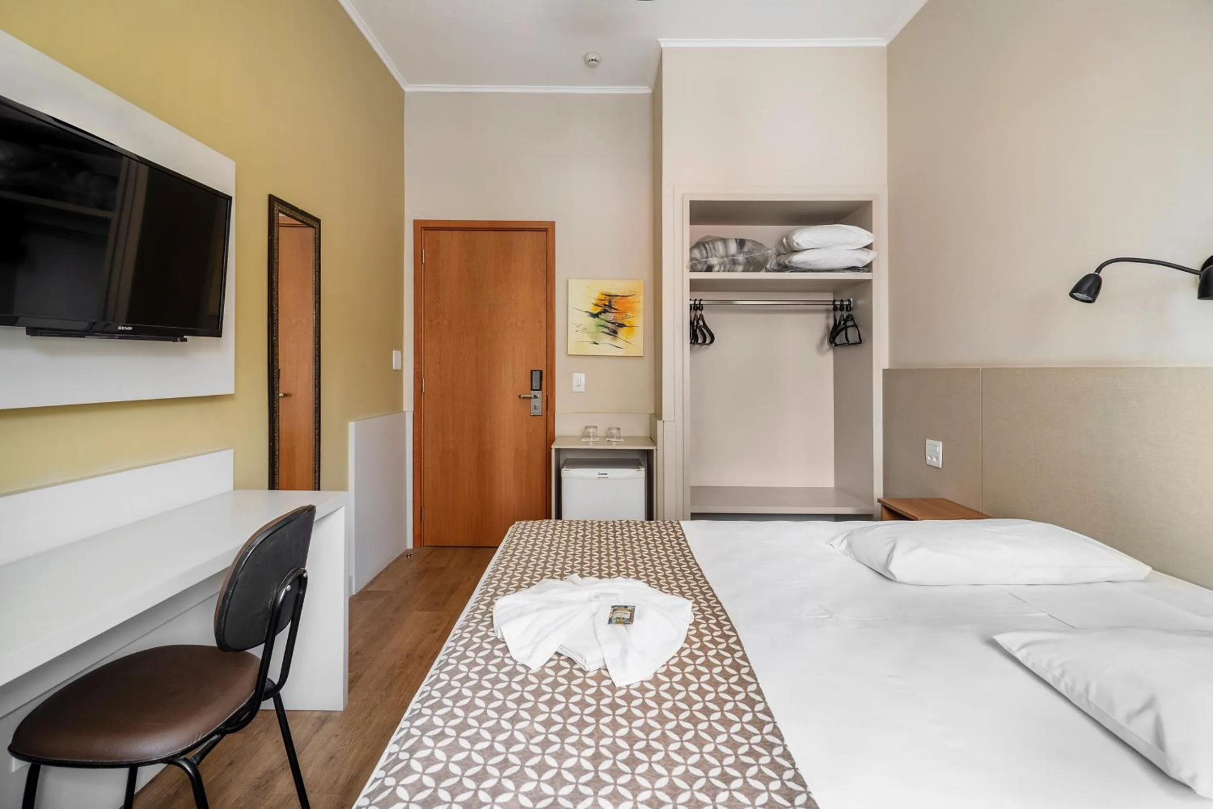 Bedroom, Bed in Hotel Cisne