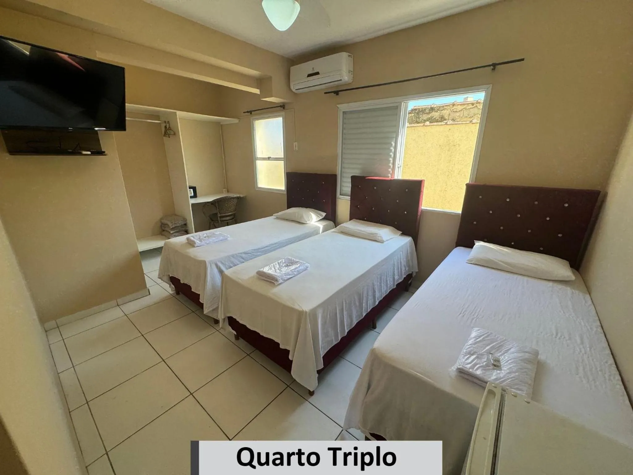 Bedroom, Bed in Hotel e Pousada Areia da Praia