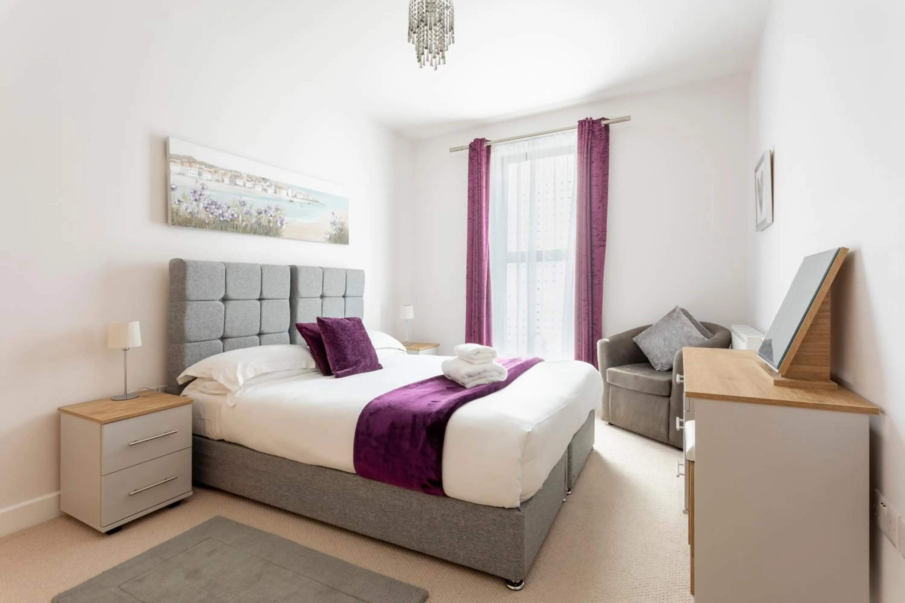 1 Bed Apartment - Redhill Central, Surrey, Gatwick #1