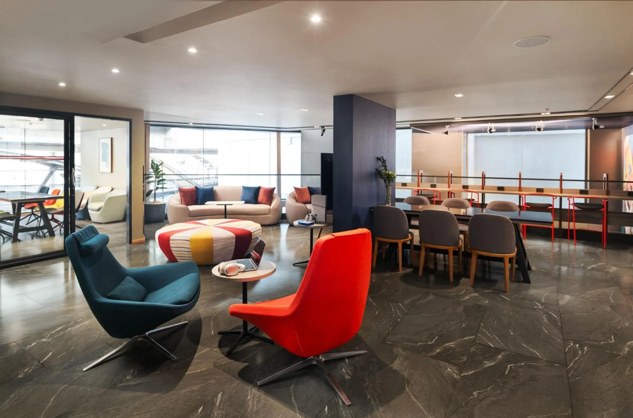 Living room in Lumen Bangkok Udomsuk Station