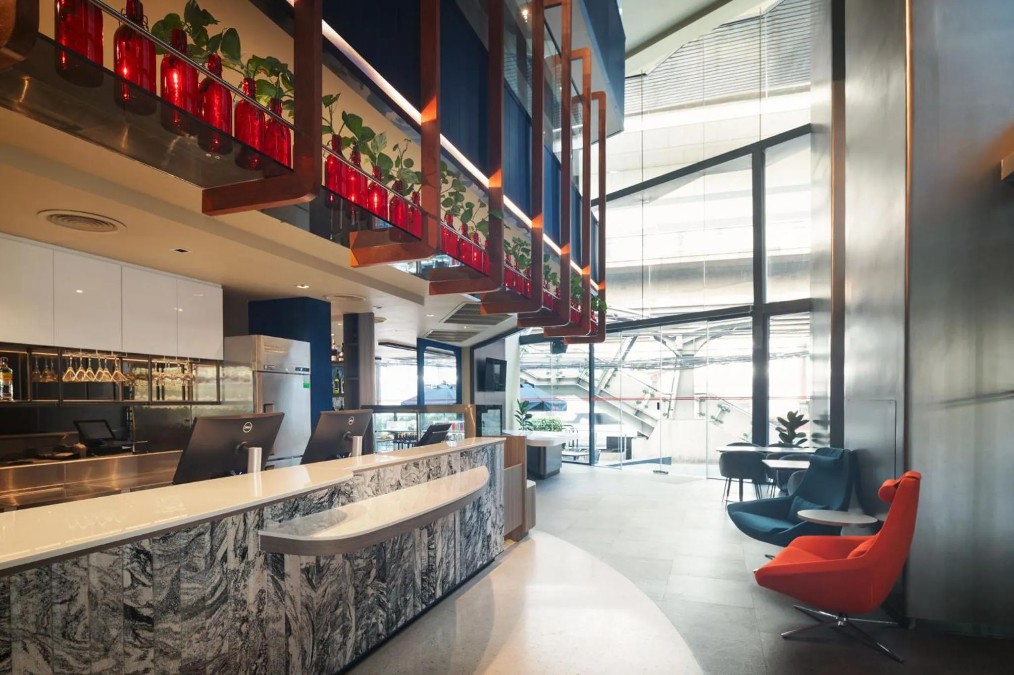 Lobby or reception in Lumen Bangkok Udomsuk Station