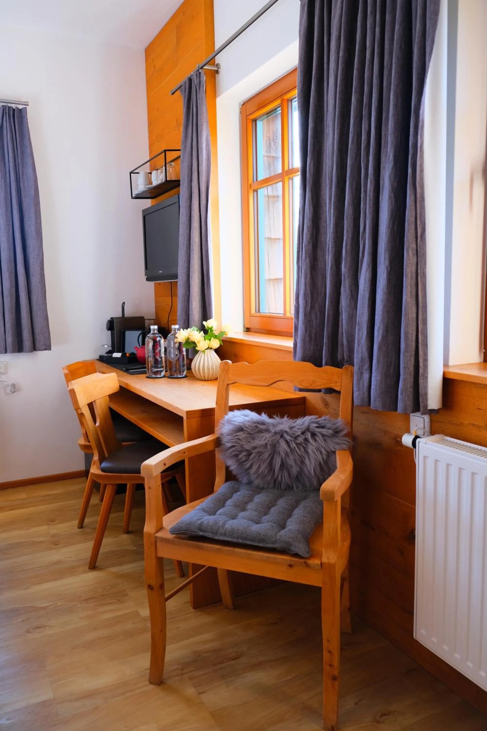 Photo of the whole room in Gmundnerberghaus - ROOMS