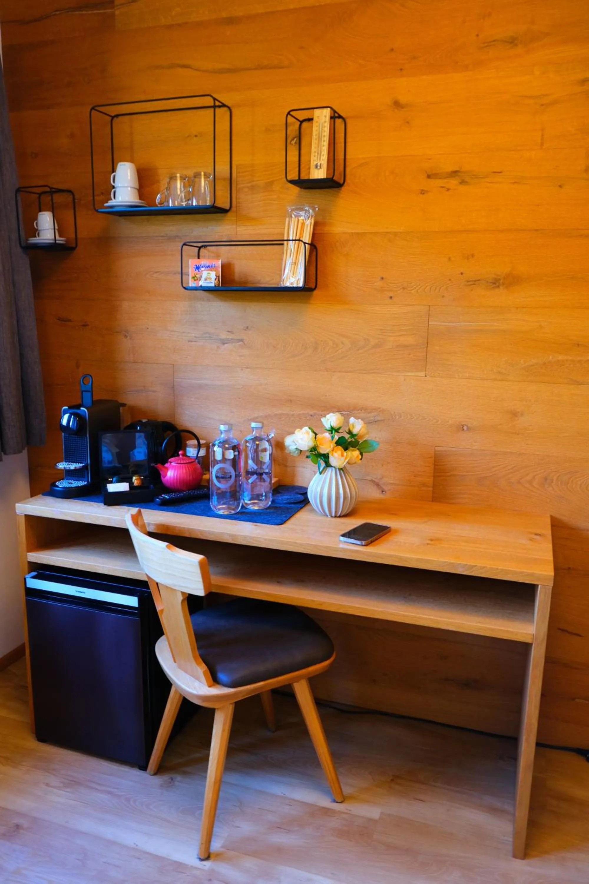 Coffee/tea facilities in Gmundnerberghaus - ROOMS