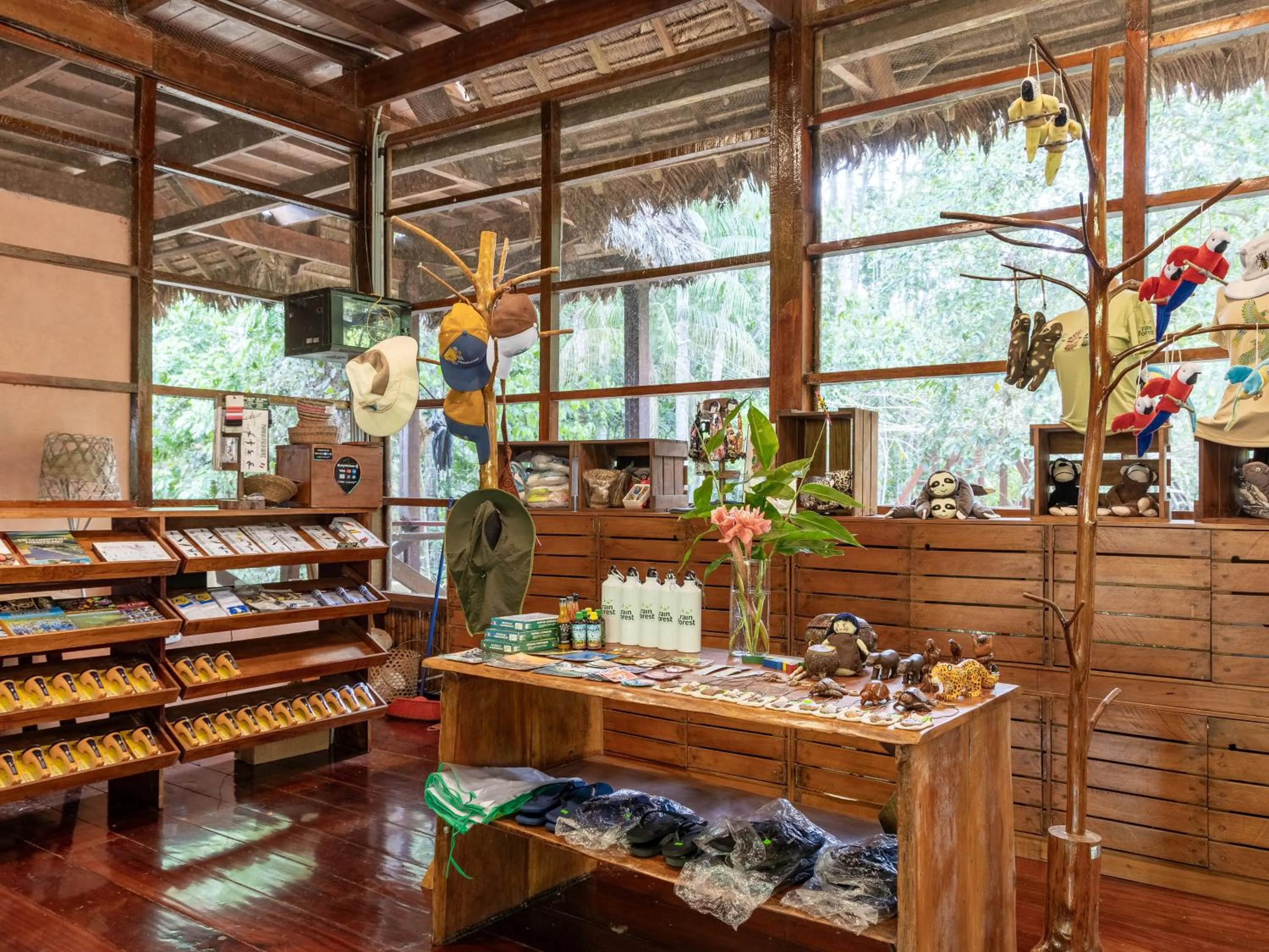Food and drinks in Refugio Amazonas Lodge
