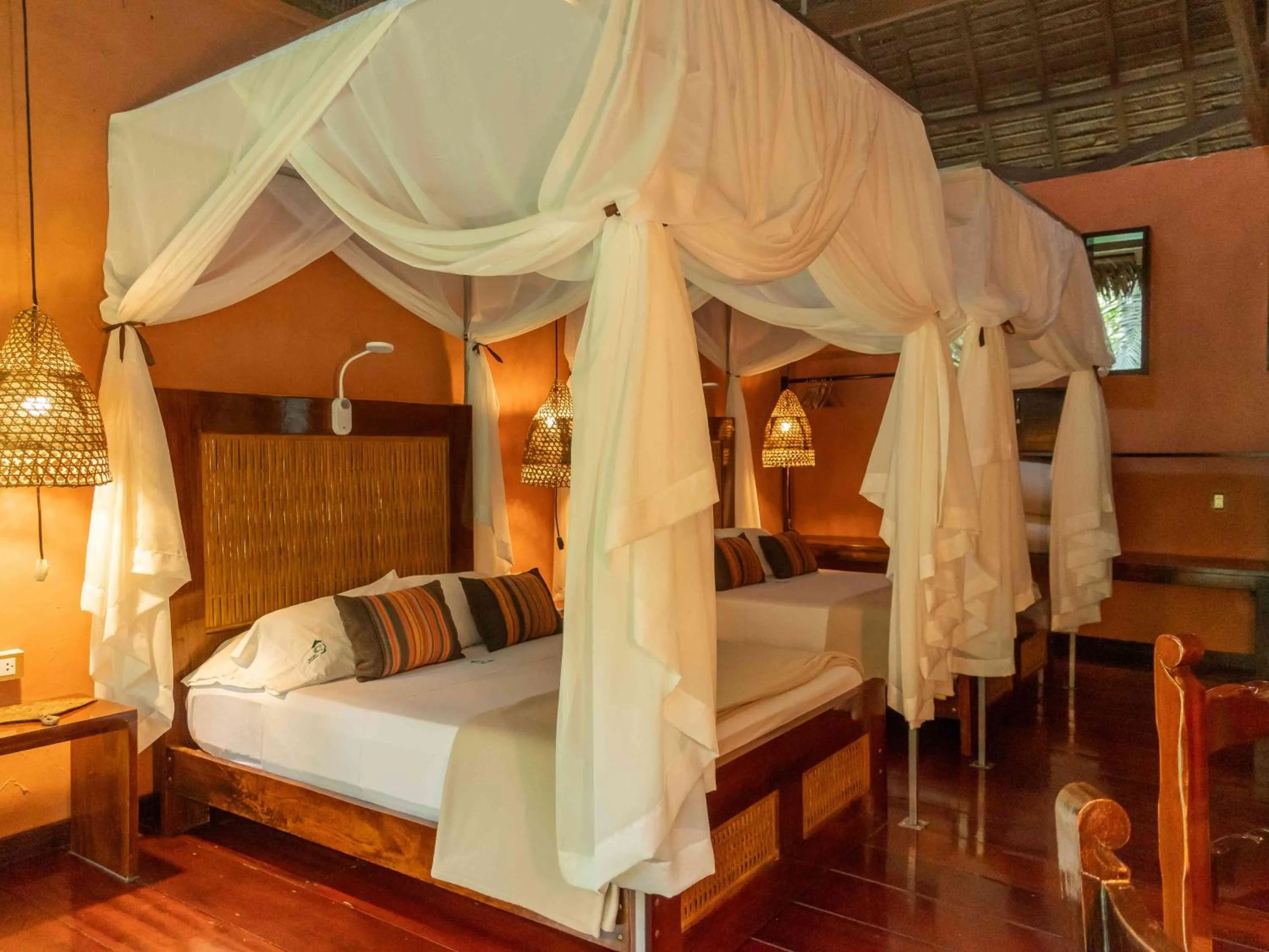 Bedroom, Bed in Refugio Amazonas Lodge