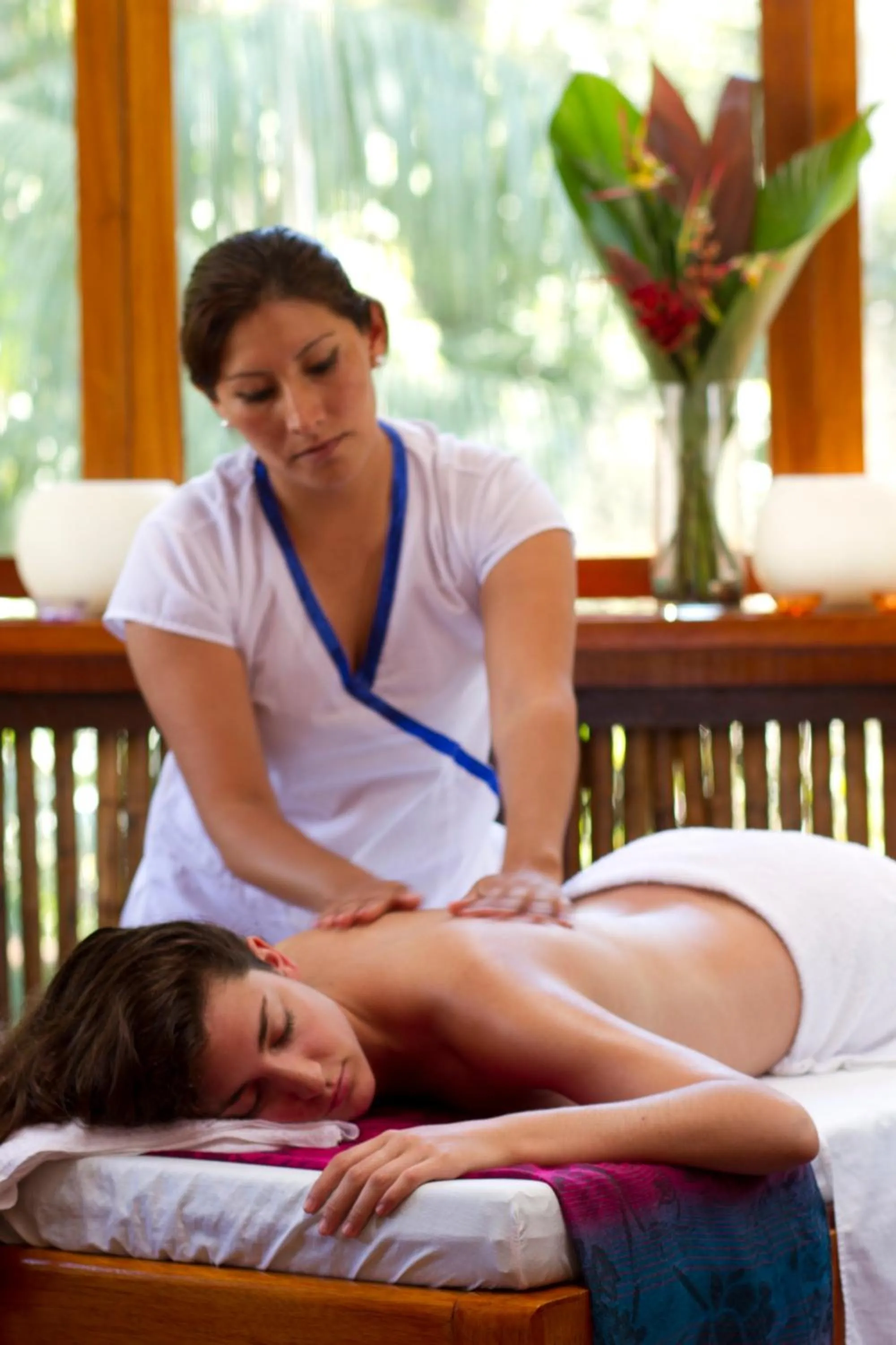 Massage in Refugio Amazonas Lodge