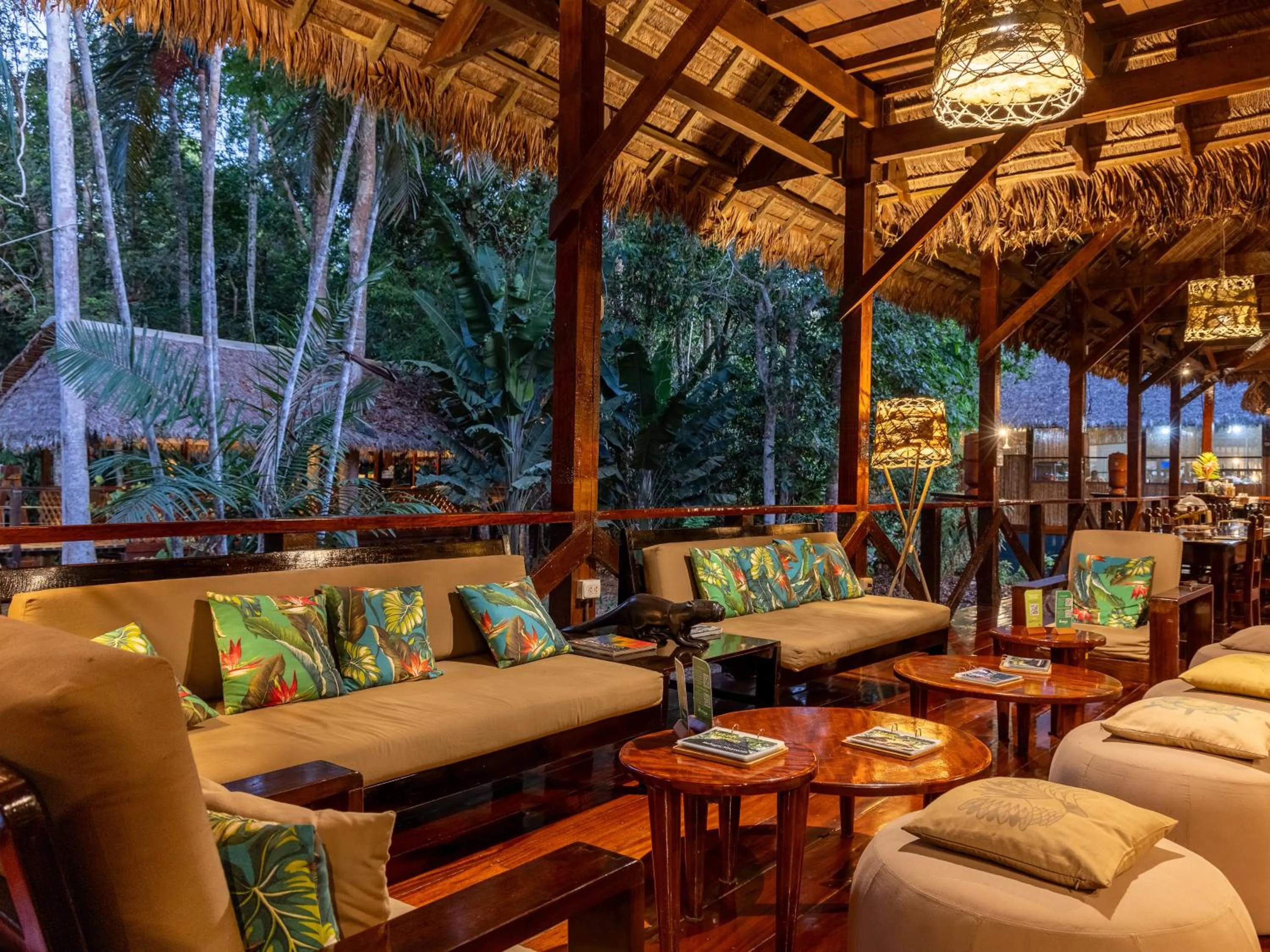Restaurant/places to eat in Refugio Amazonas Lodge
