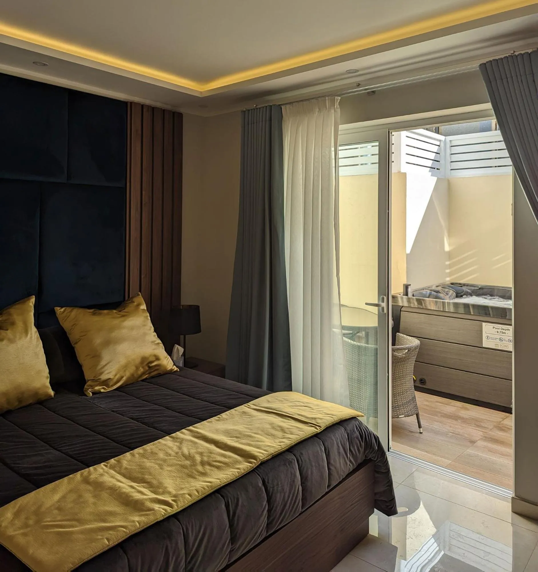 Bedroom, Bed in Domus Boutique Hotel