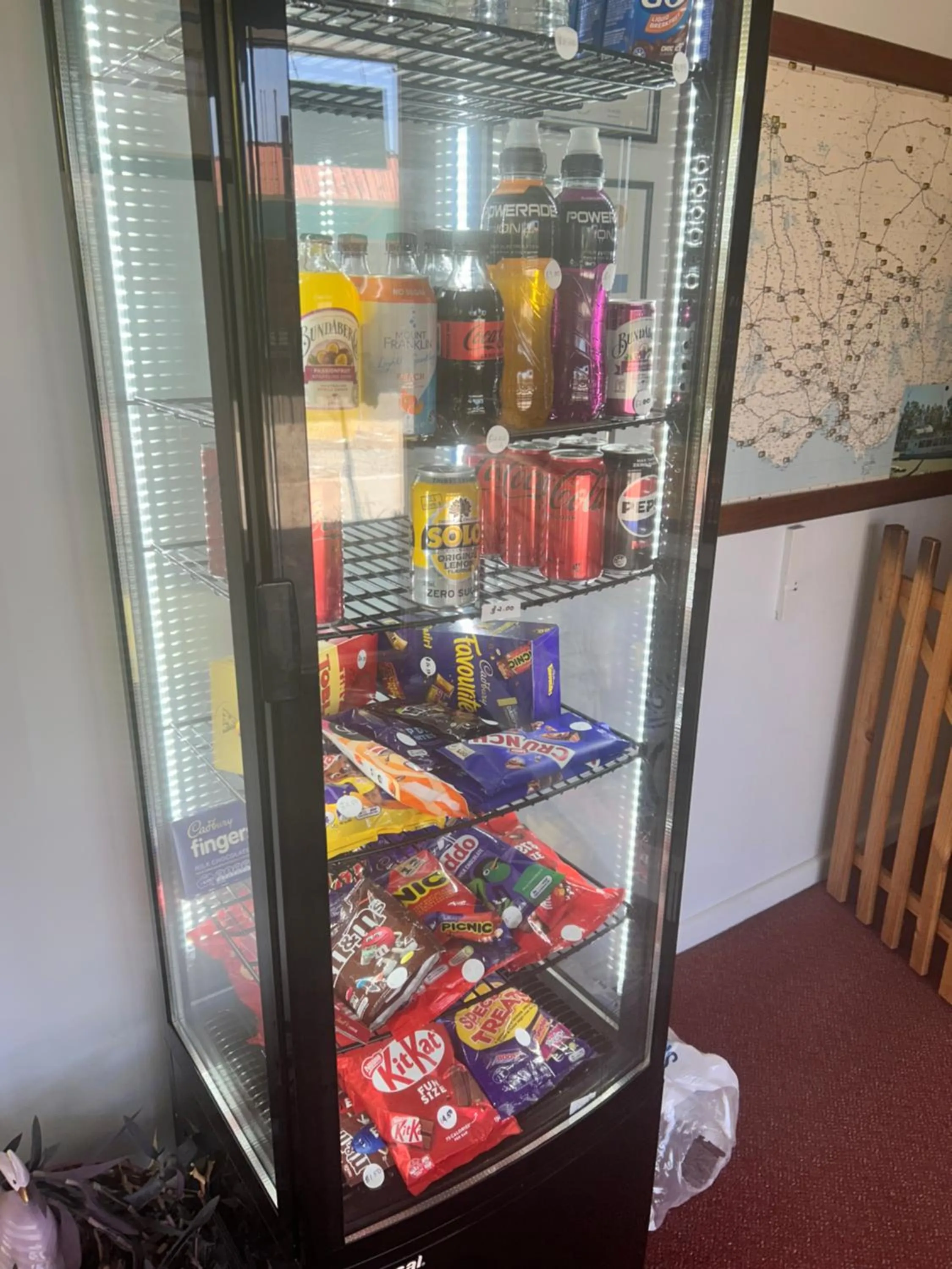 Restaurant/places to eat in Acacia Rose Motor Inn