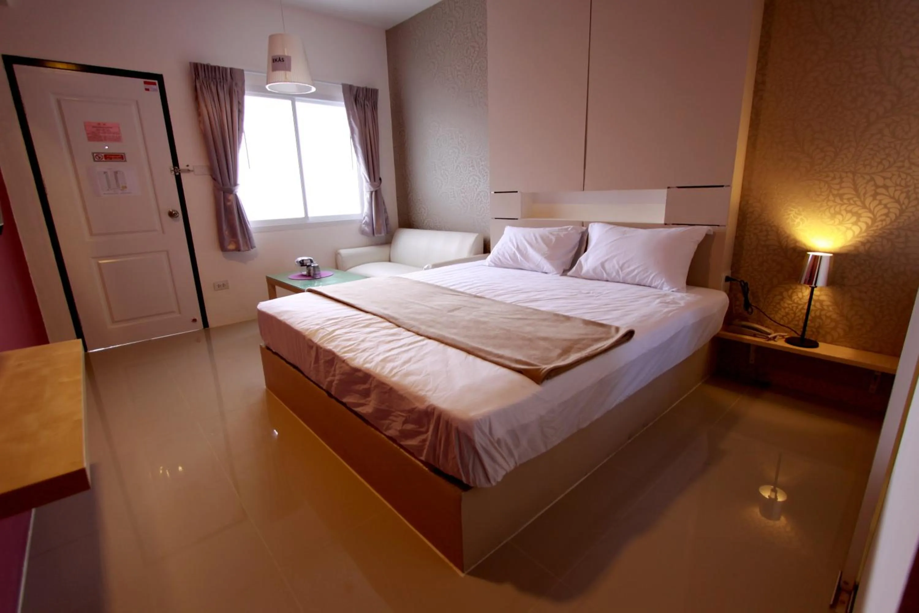 Decorative detail, Bed in Bearing 26 Hotel