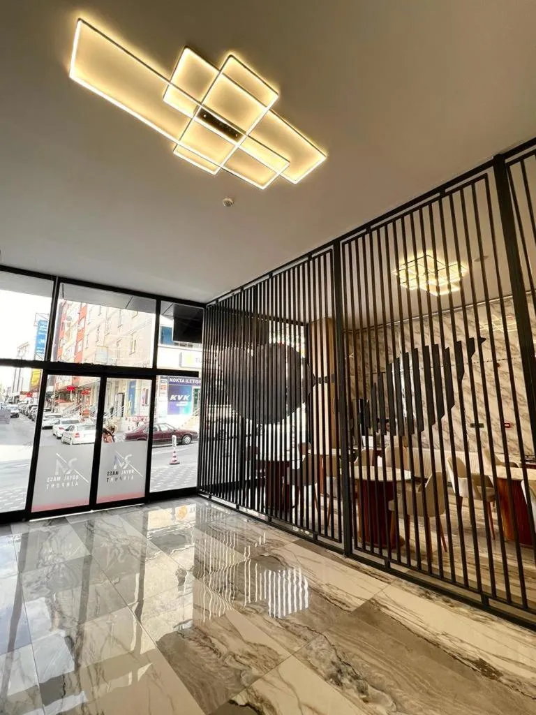 Royal Mass Airport Business Hotel