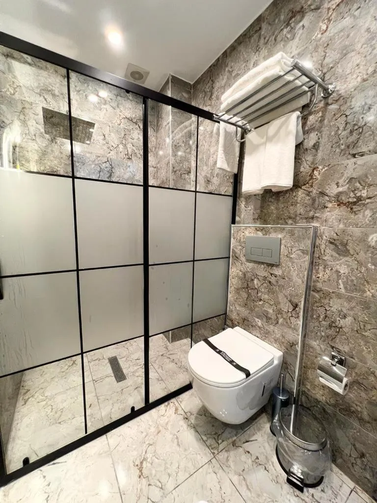 Royal Mass Airport Business Hotel