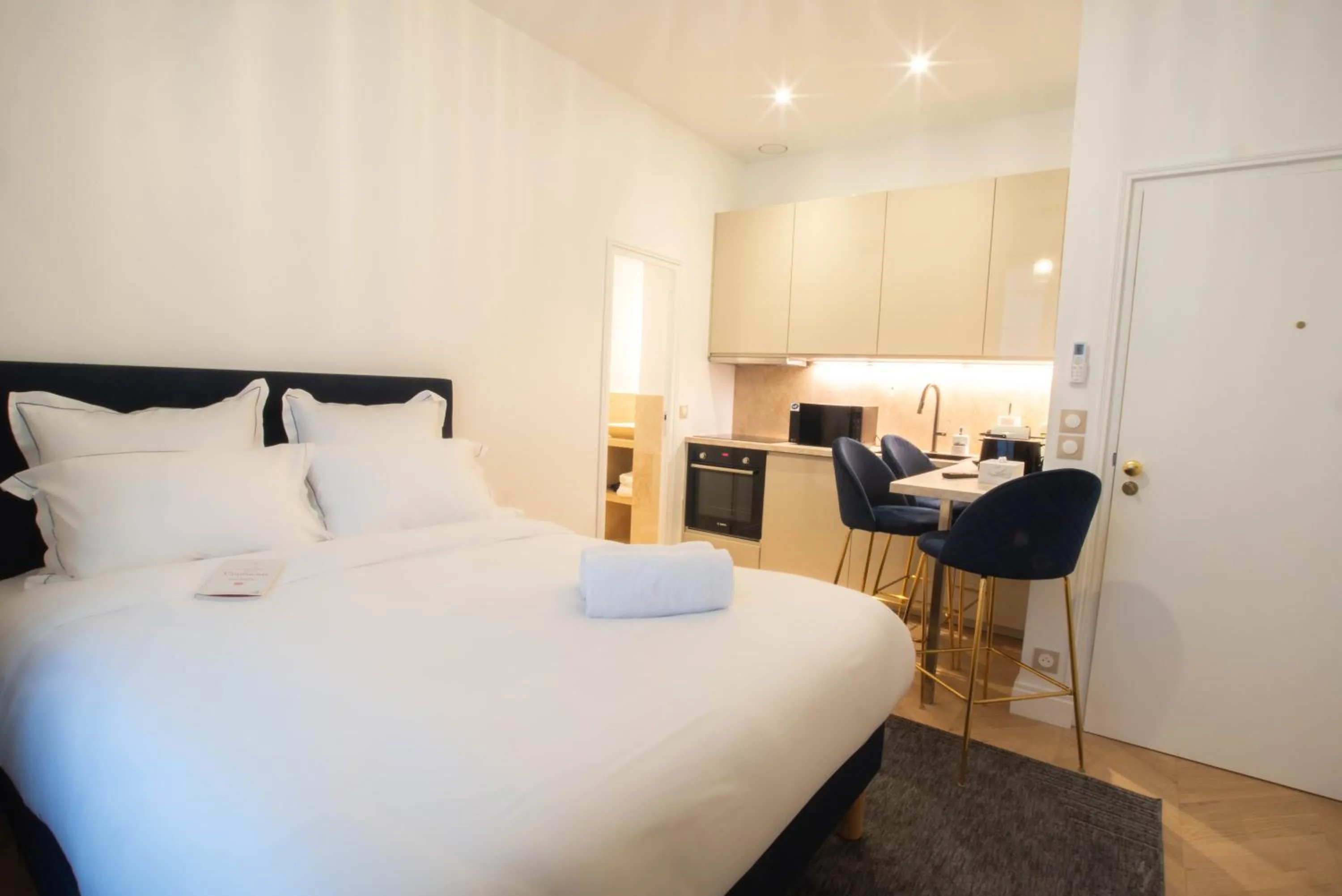 Bed in Quartier Libre Madeleine