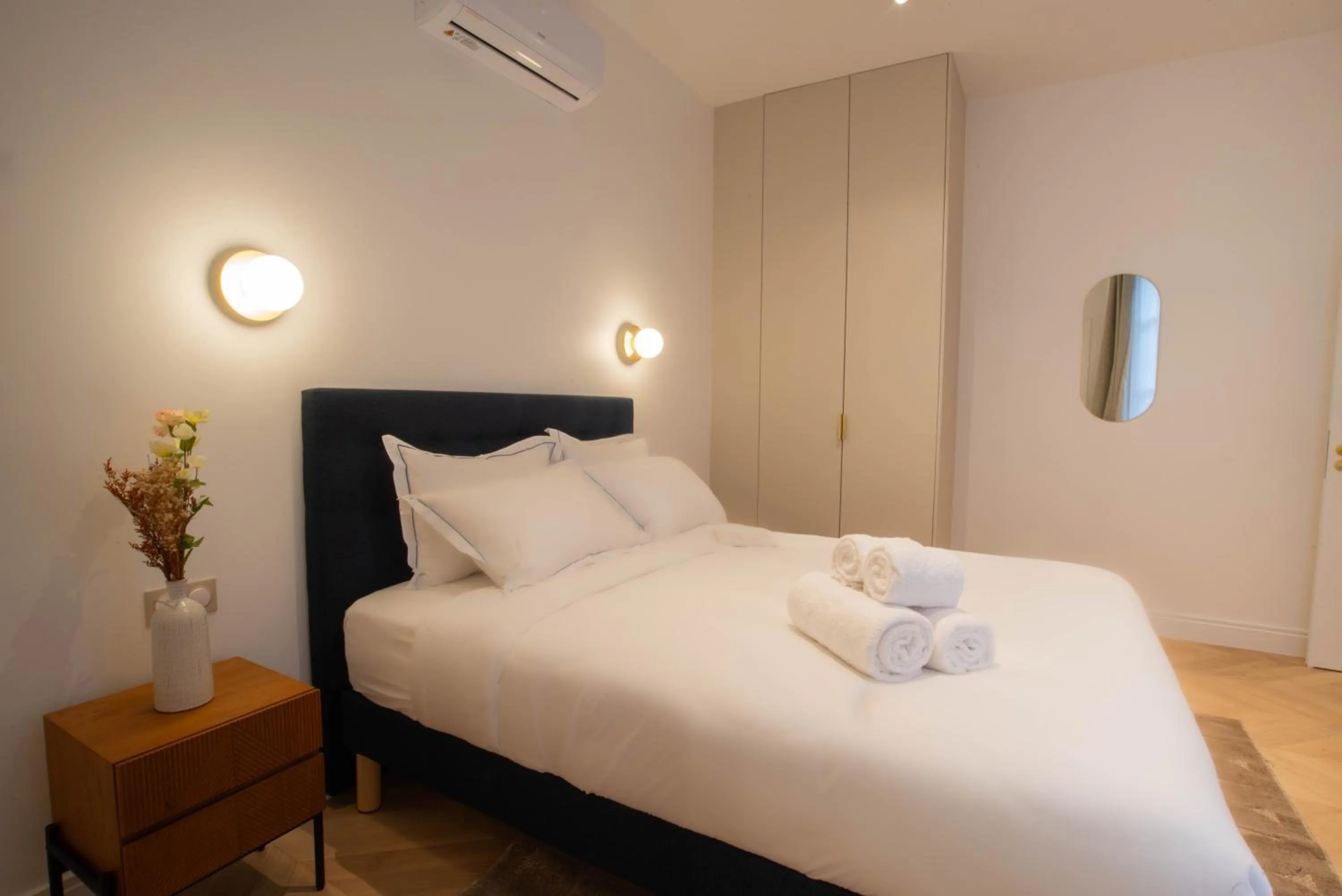 Bed in Quartier Libre Madeleine