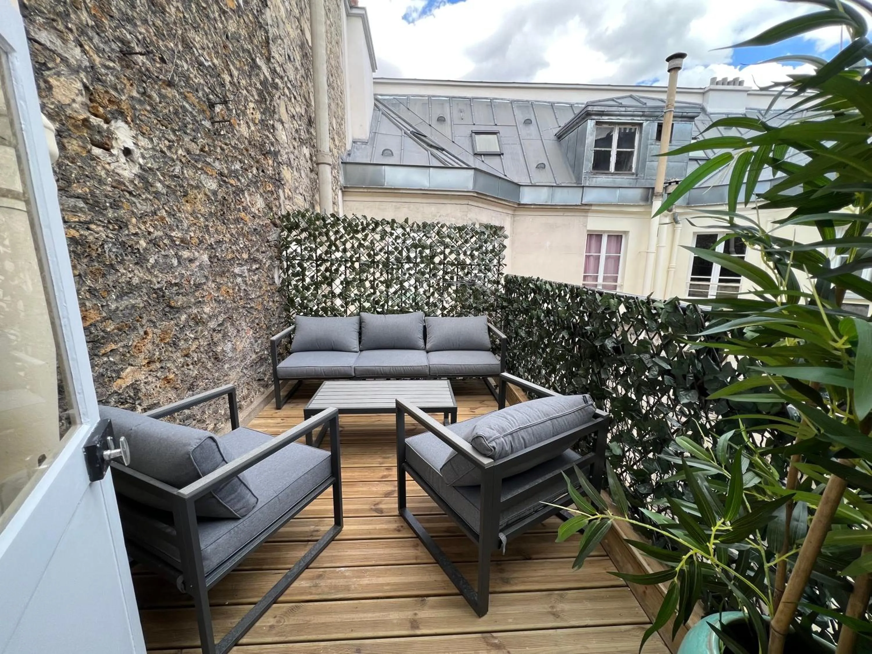 Patio in Quartier Libre Madeleine