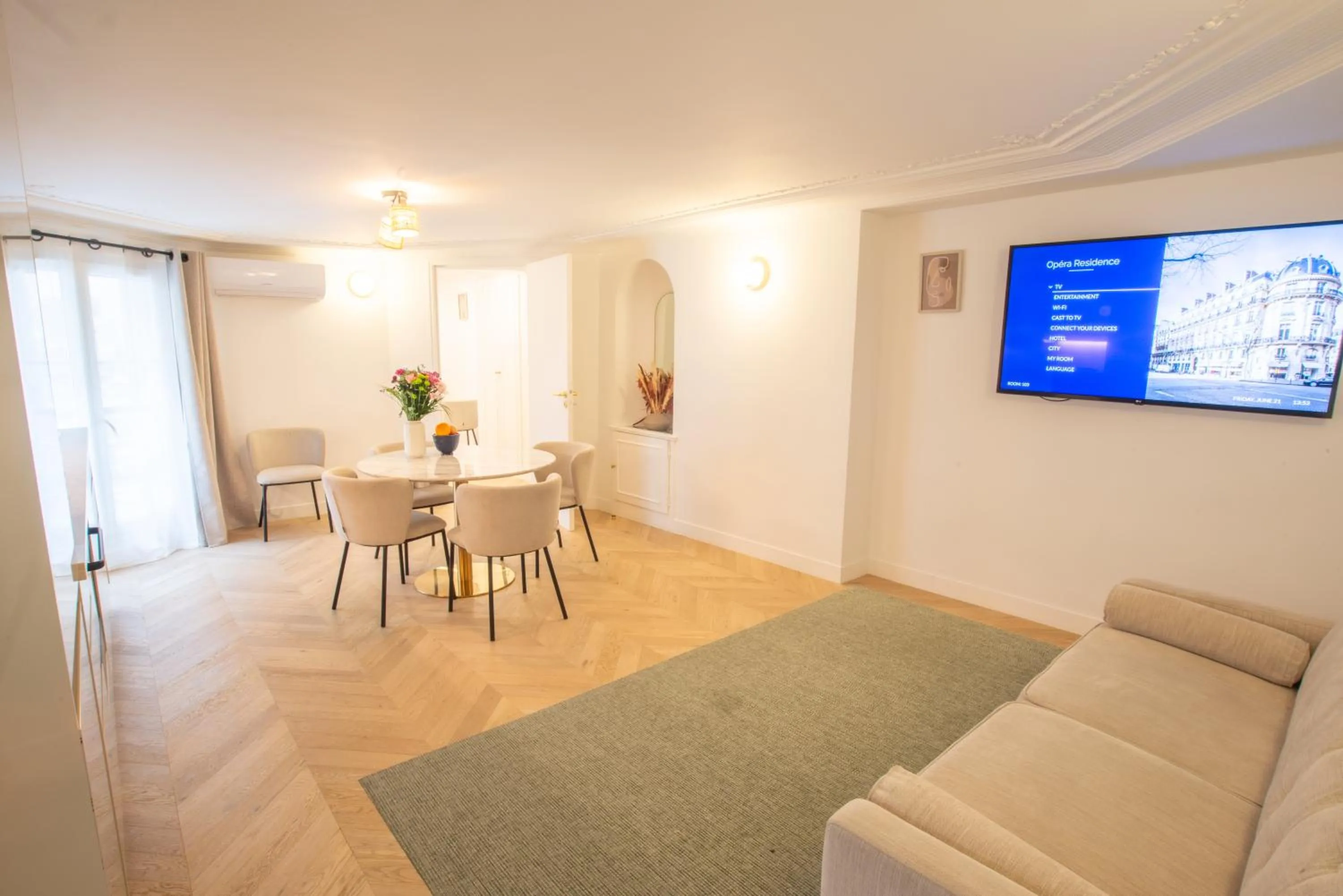 Living room in Quartier Libre Madeleine