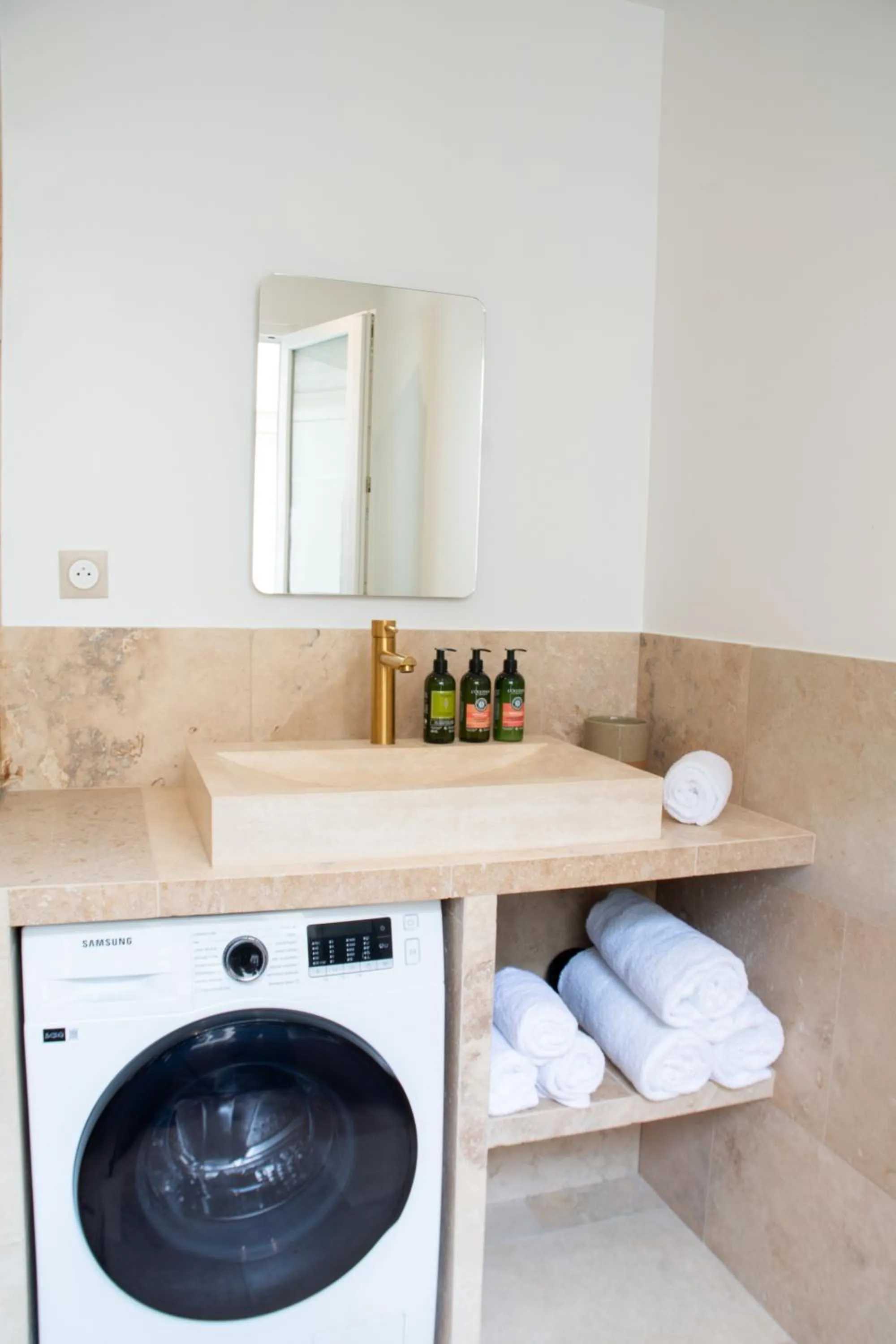 Bathroom in Quartier Libre Madeleine