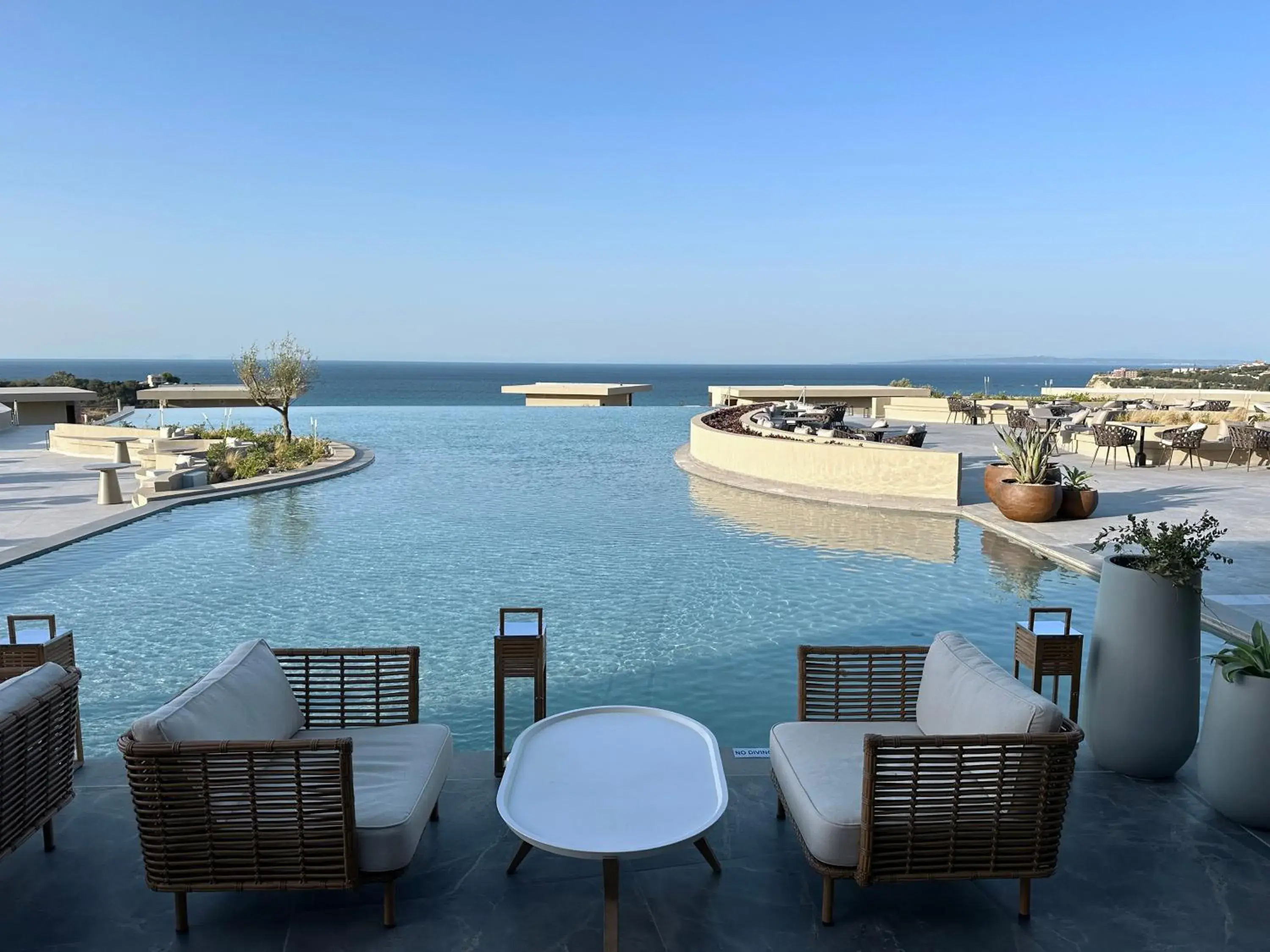 Property building in King Jason Zante – Designed for Adults Property building in King Jason Zante – Designed for Adults