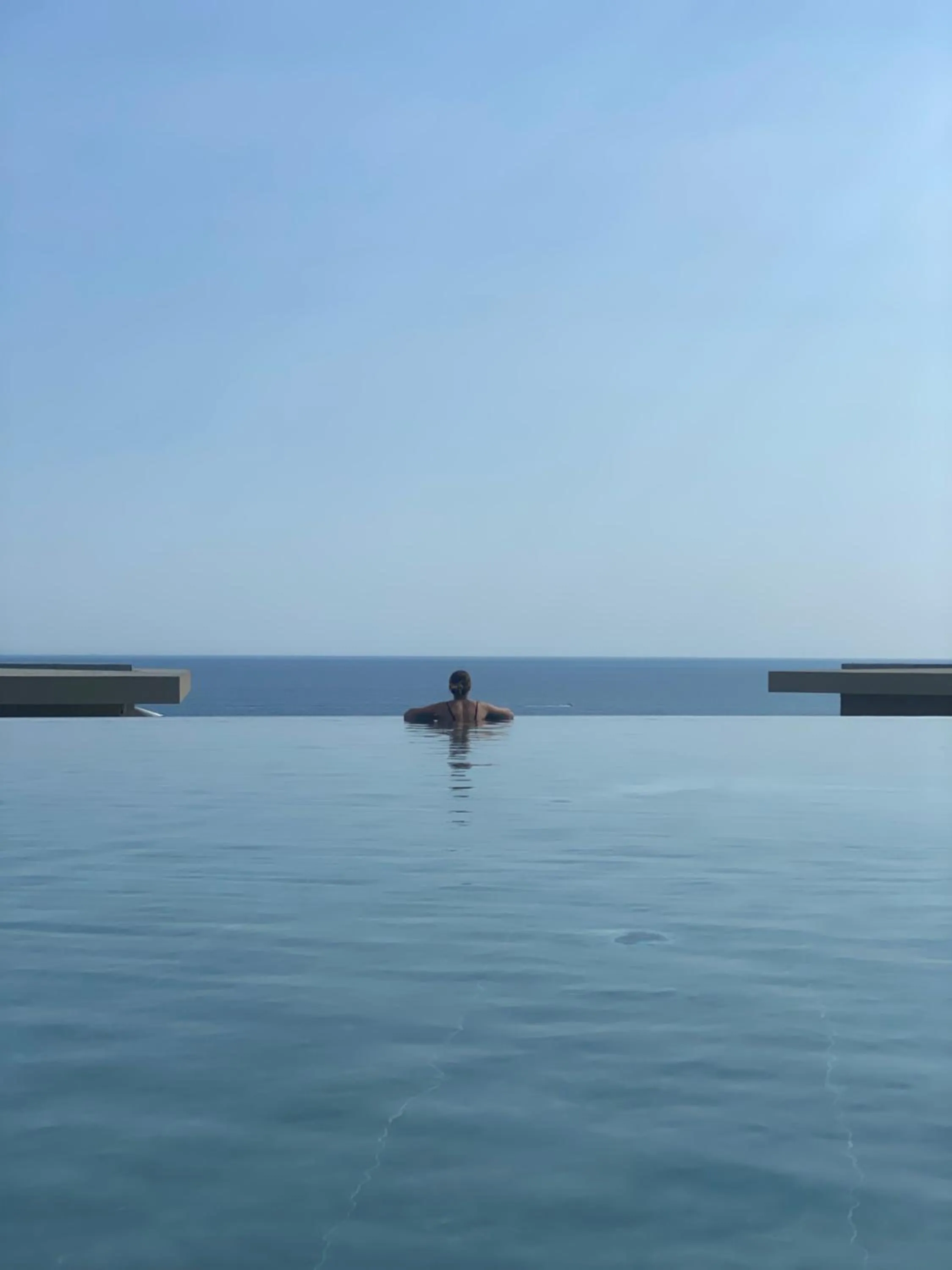 Swimming pool in King Jason Zante – Designed for Adults