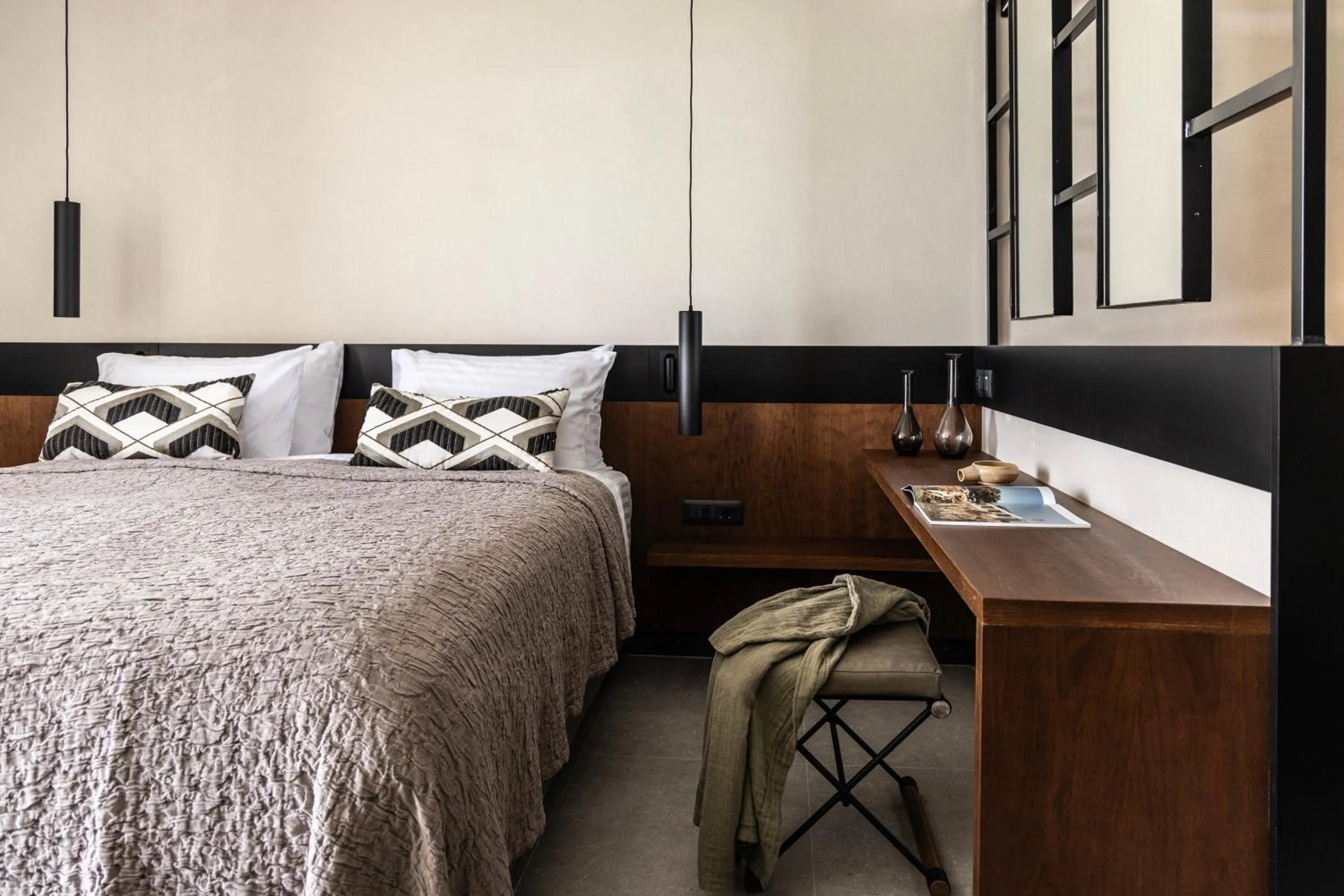 Bed in King Jason Zante – Designed for Adults