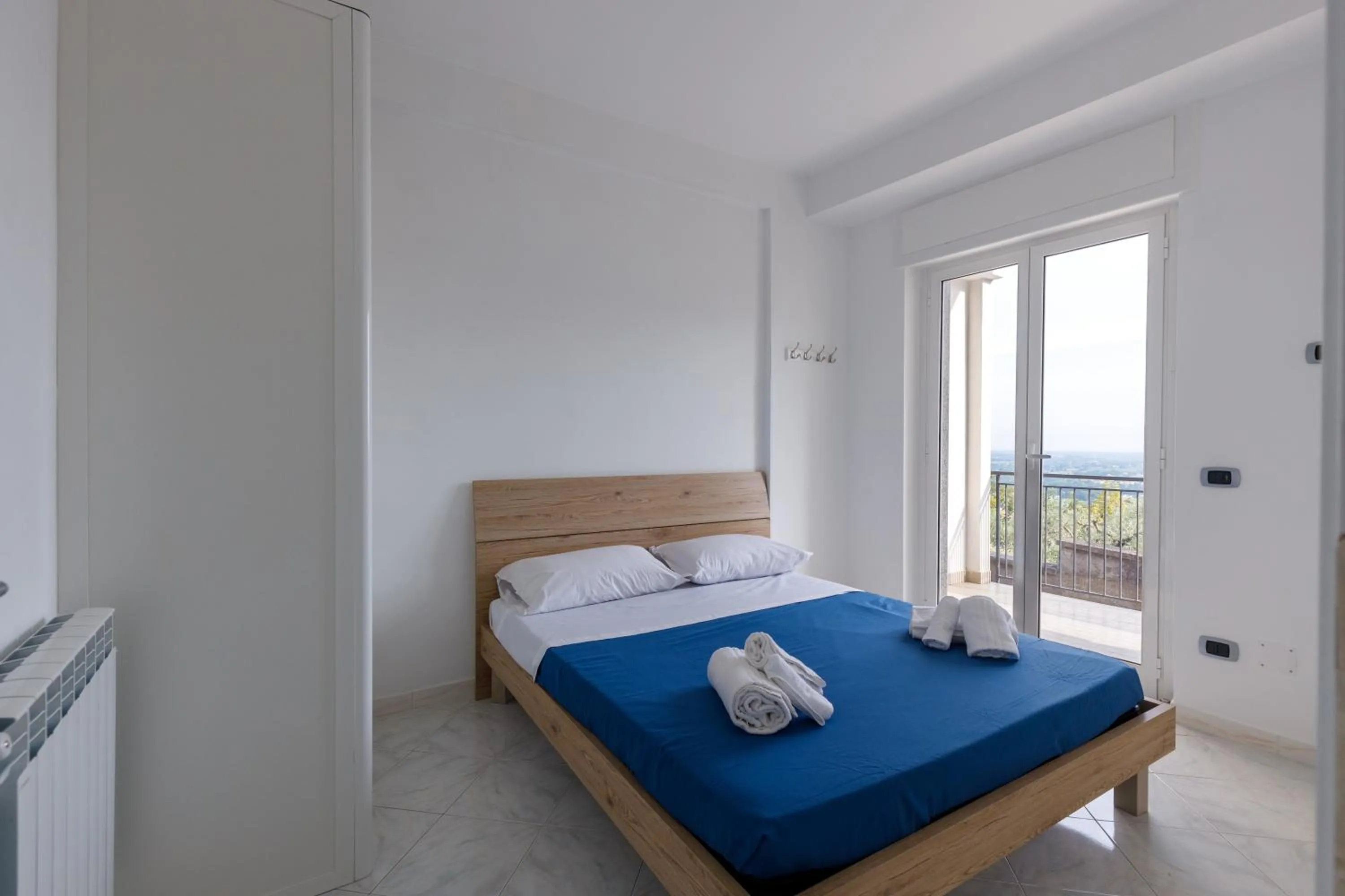 Bedroom, Bed in Elements Holiday
