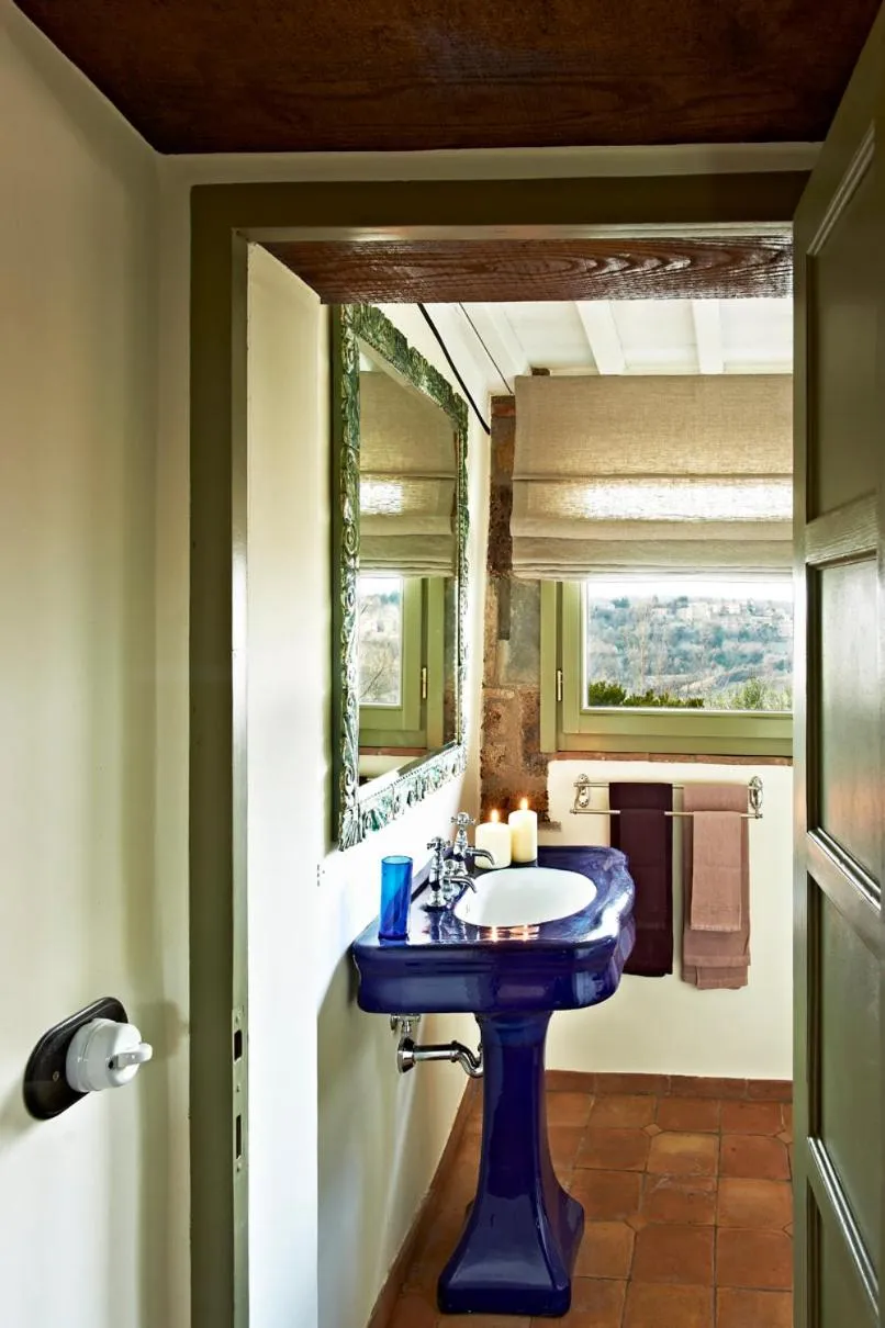 Bathroom in Corte della Maestà Antica Residenza