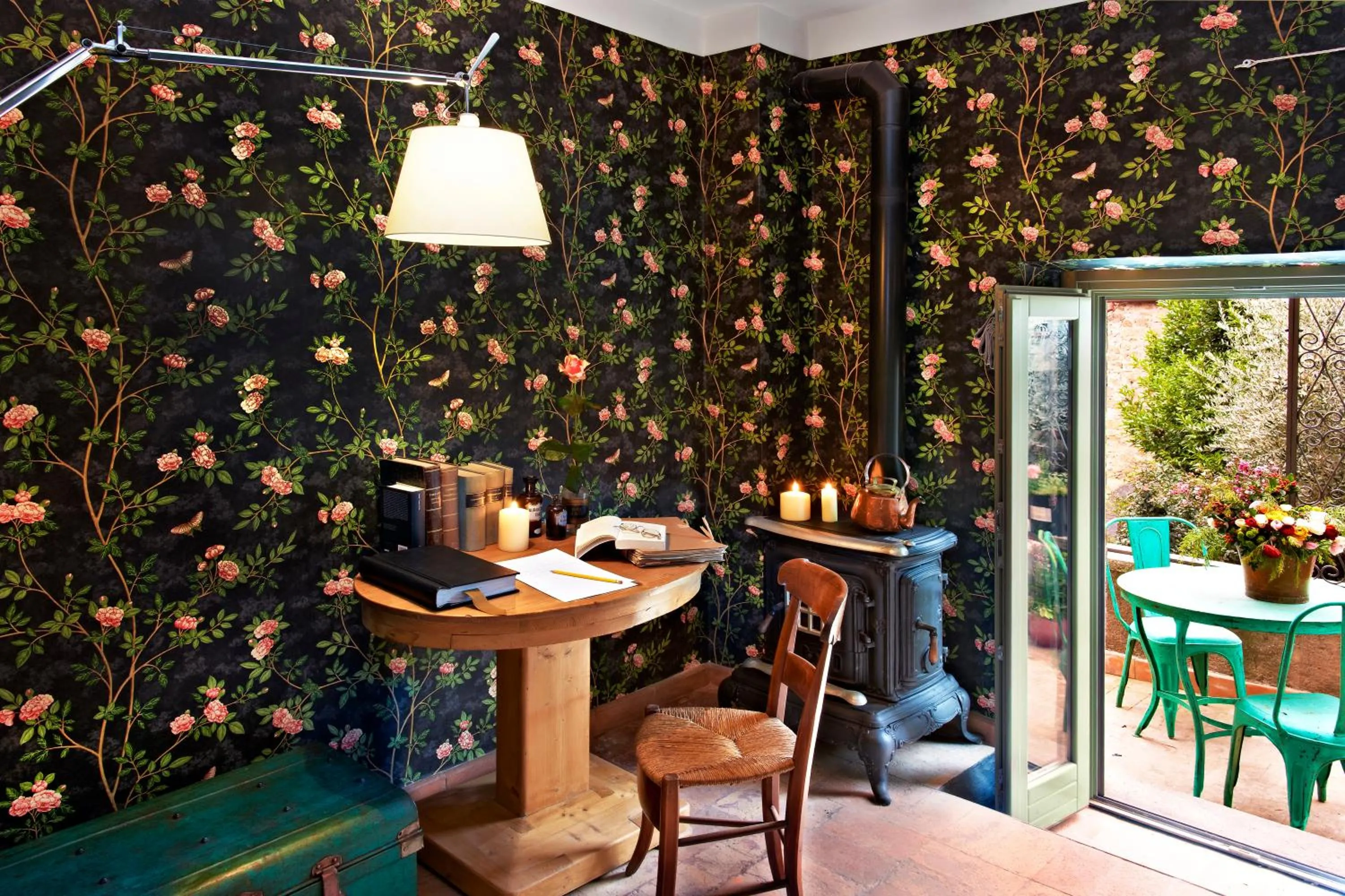 Seating area in Corte della Maestà Antica Residenza