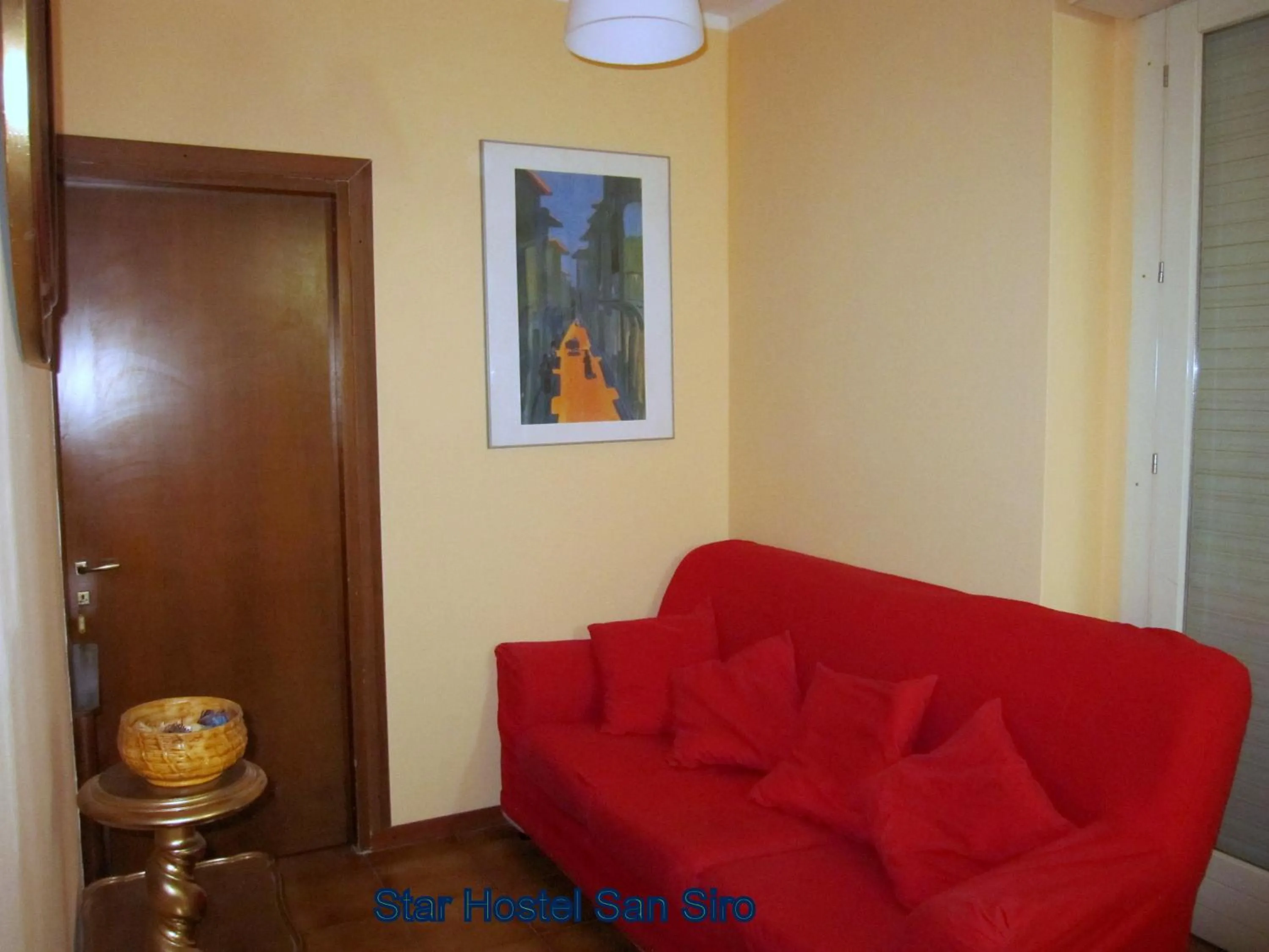 Decorative detail in Star Hostel San Siro Fiera