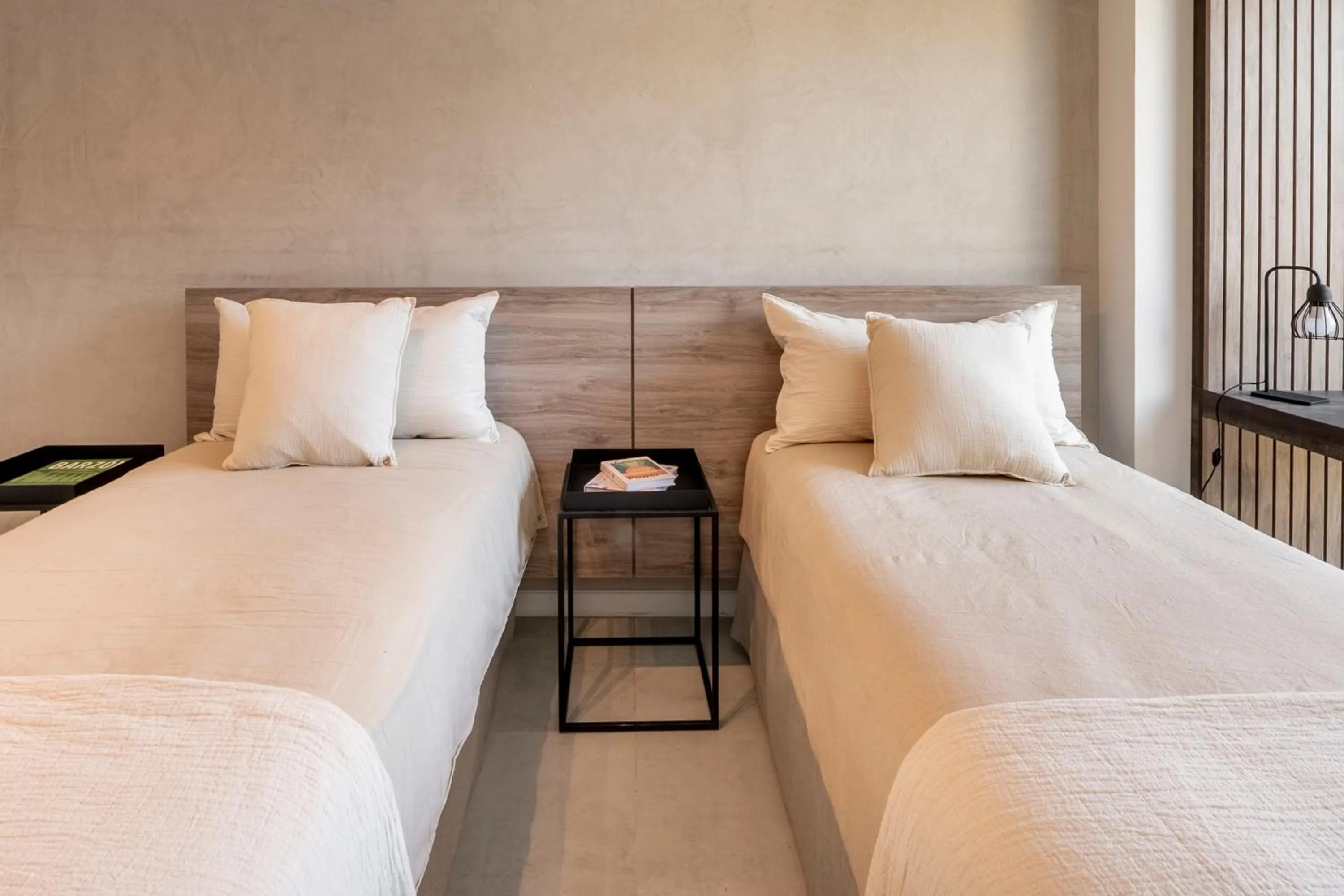 Bed in Top Rentals Brickell