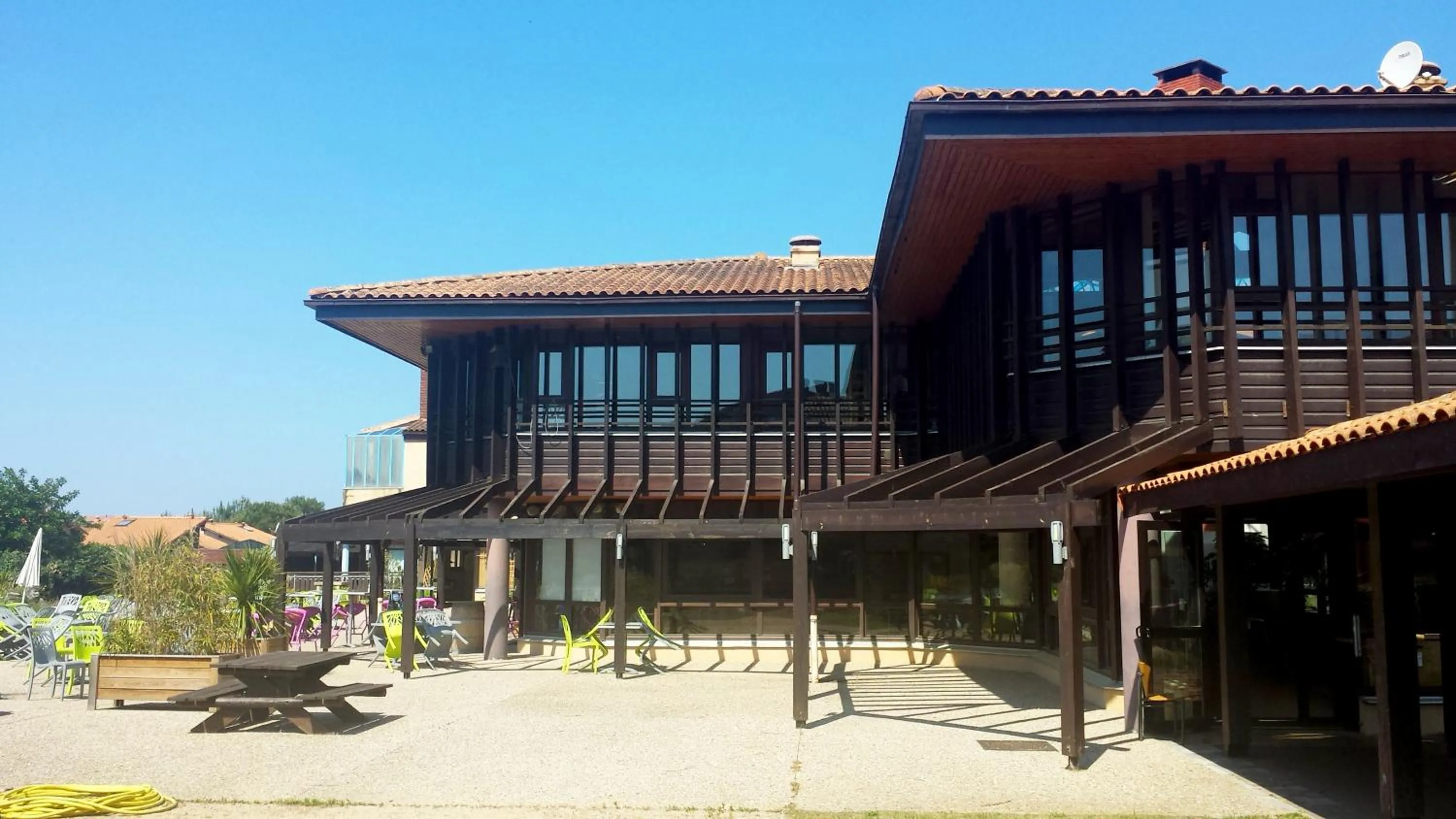 Property building in Le Village Vacances de Mimizan Plage