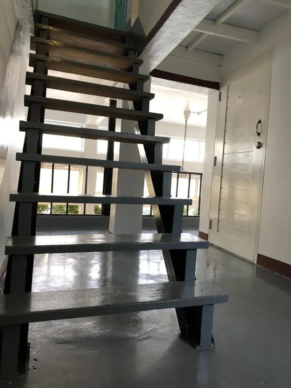 Property building in PLOY Hostel Property building in PLOY Hostel