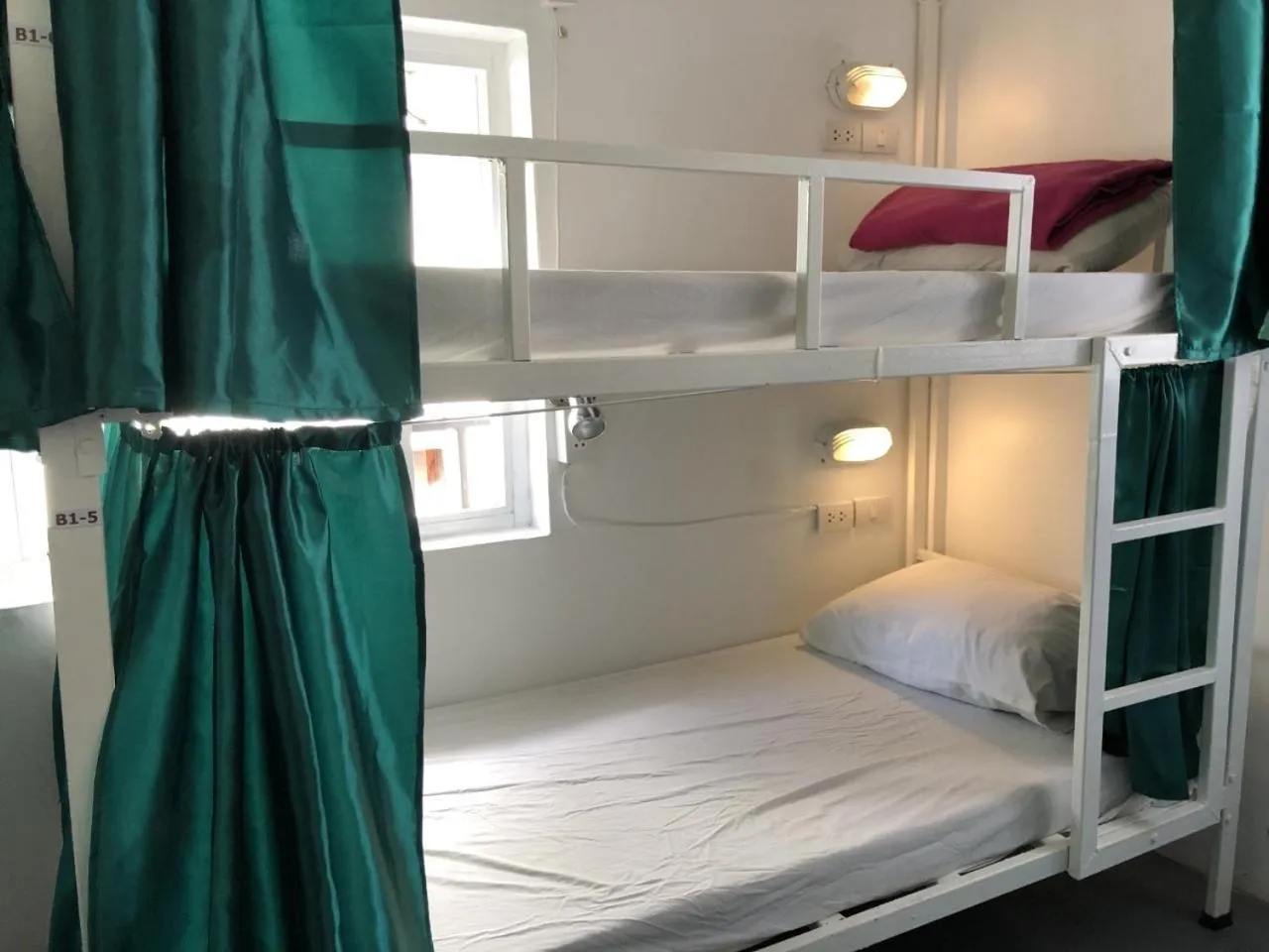 bunk bed, Bed in PLOY Hostel