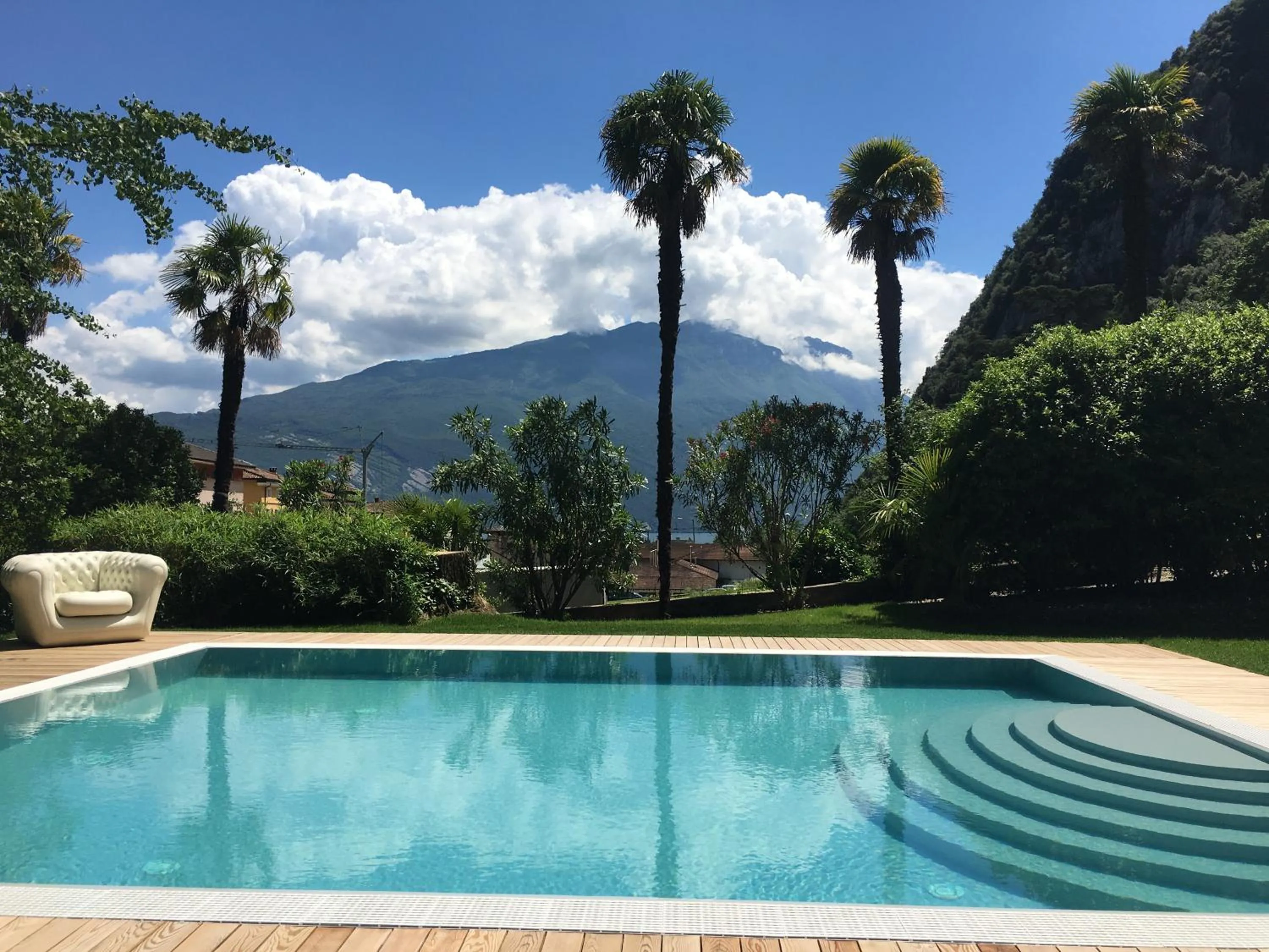 Pool view in Villa Angelica