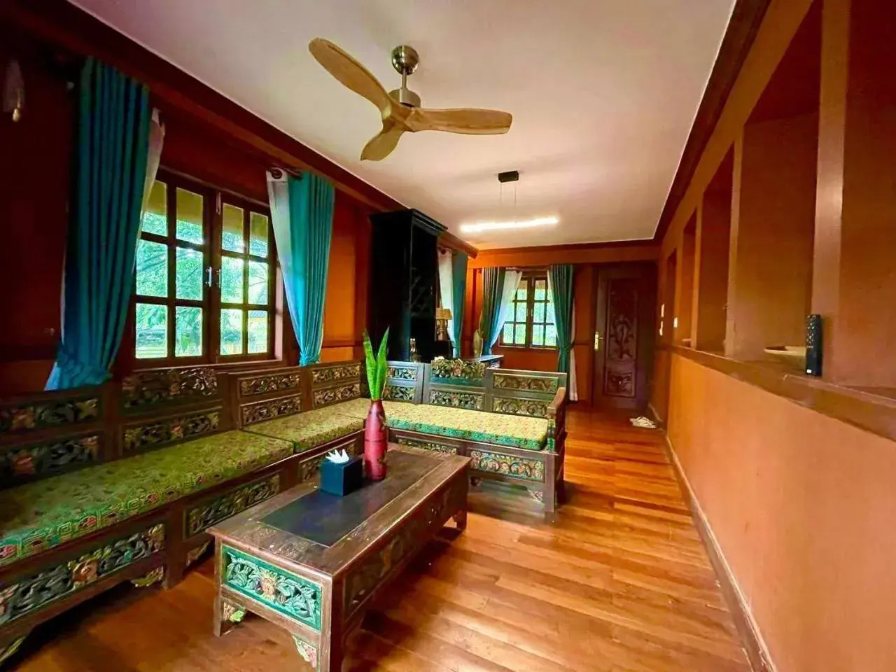 Deluxe Bungalow in Kirirom Hillside Resort Deluxe Bungalow in Kirirom Hillside Resort