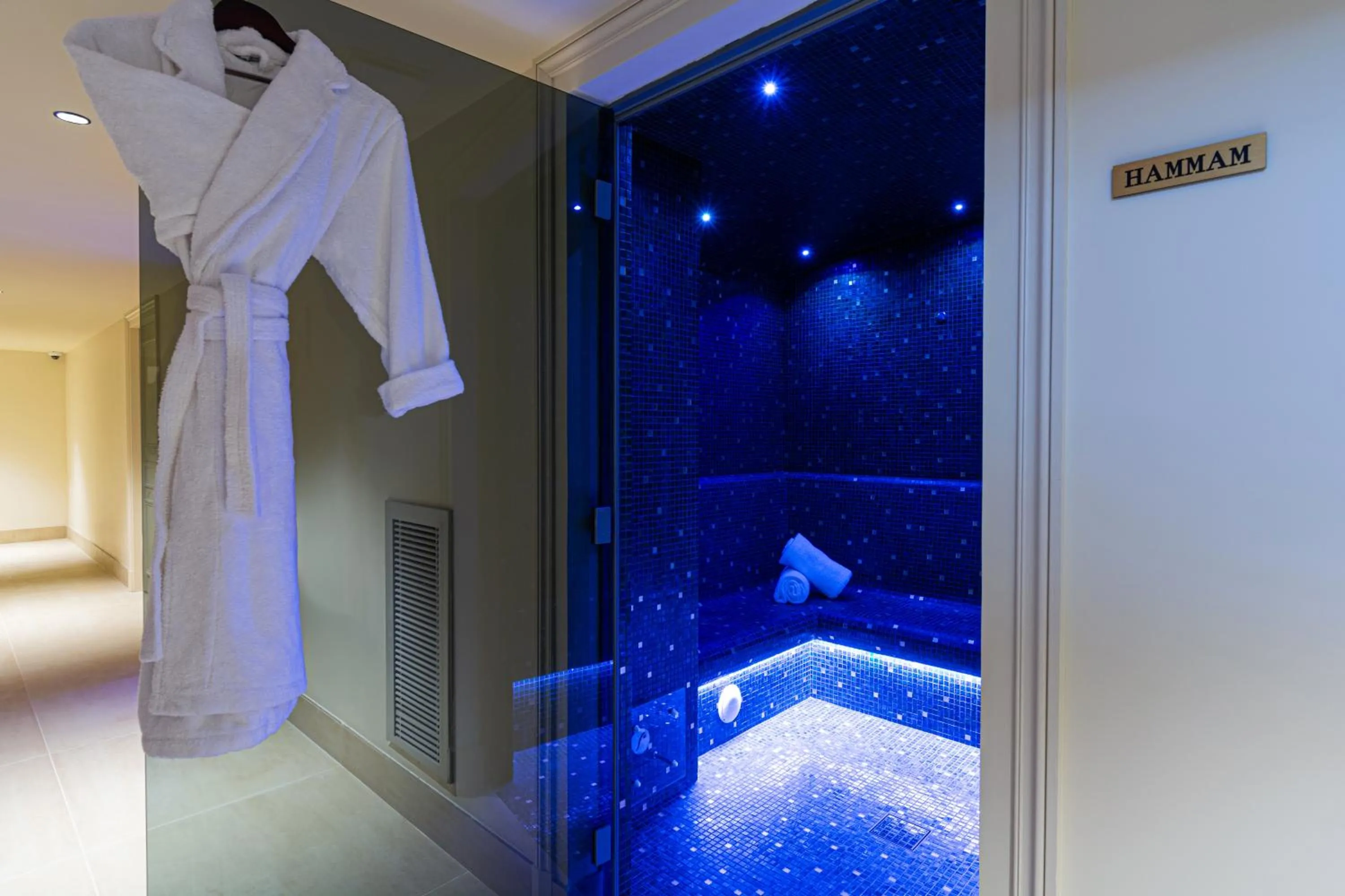 Steam room in Hôtel & SPA Napoléon