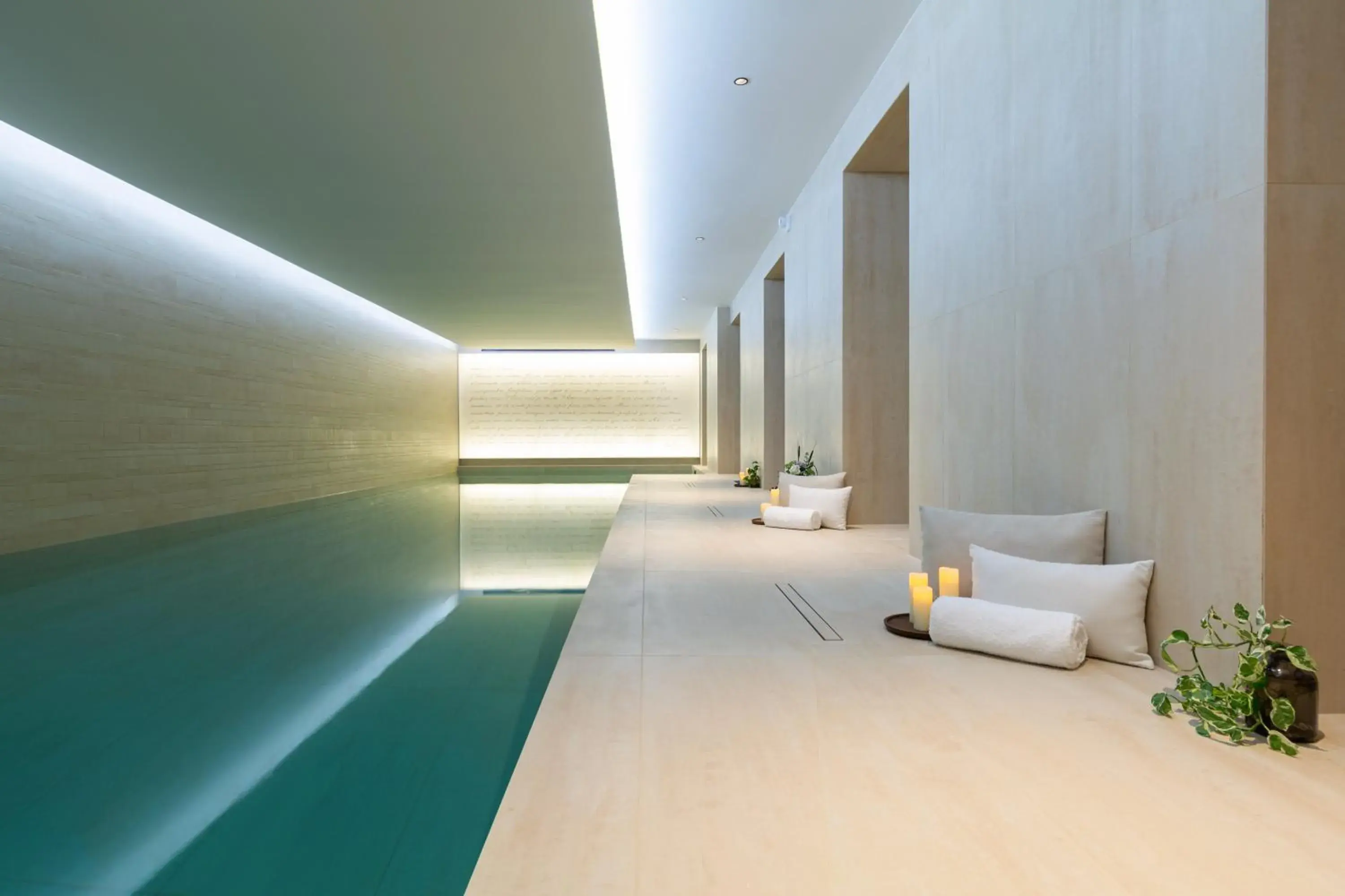 Spa and wellness centre/facilities in Hôtel & SPA Napoléon Spa and wellness centre/facilities in Hôtel & SPA Napoléon