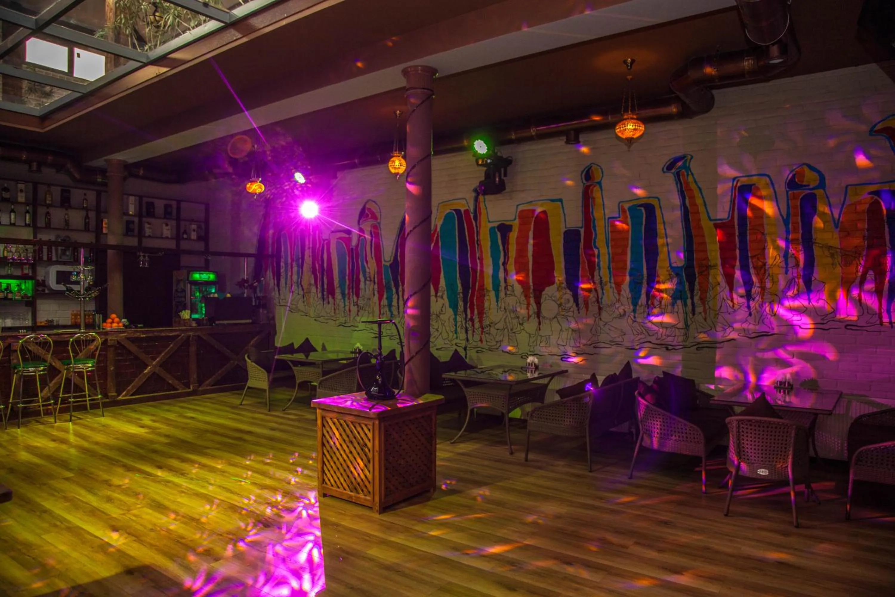 Restaurant/places to eat in Platan