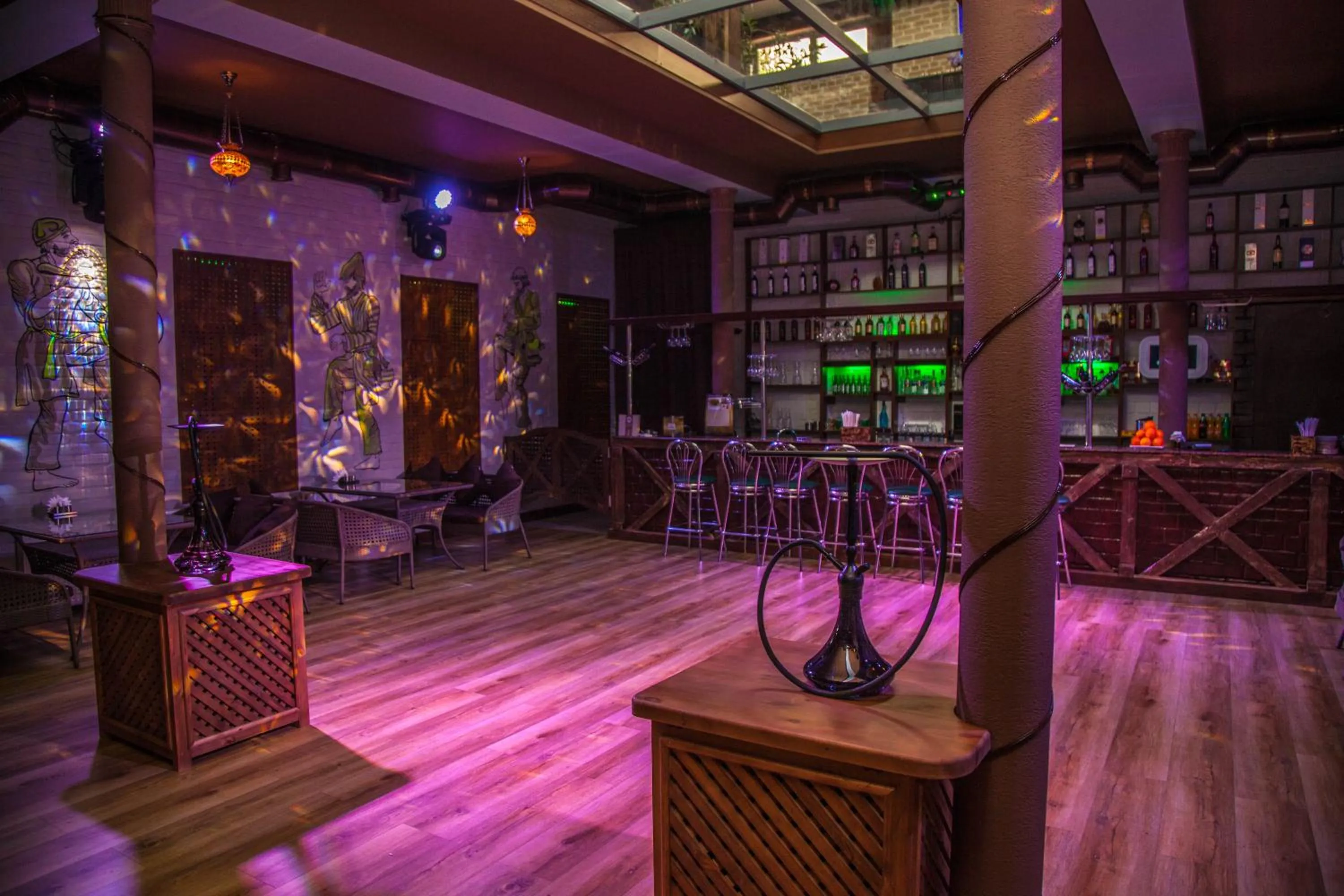 Restaurant/places to eat in Platan