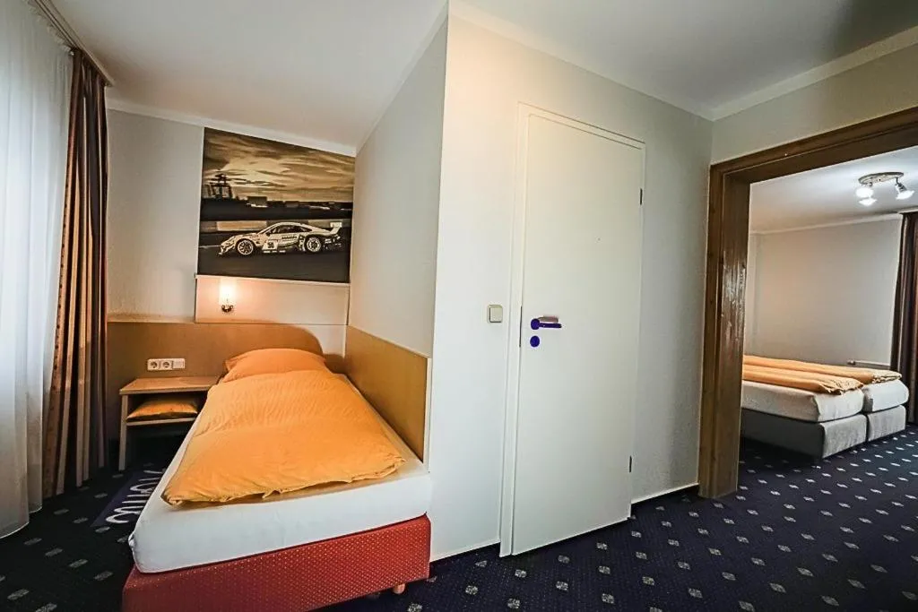 Photo of the whole room, Bed in Gästehaus Fuchshof